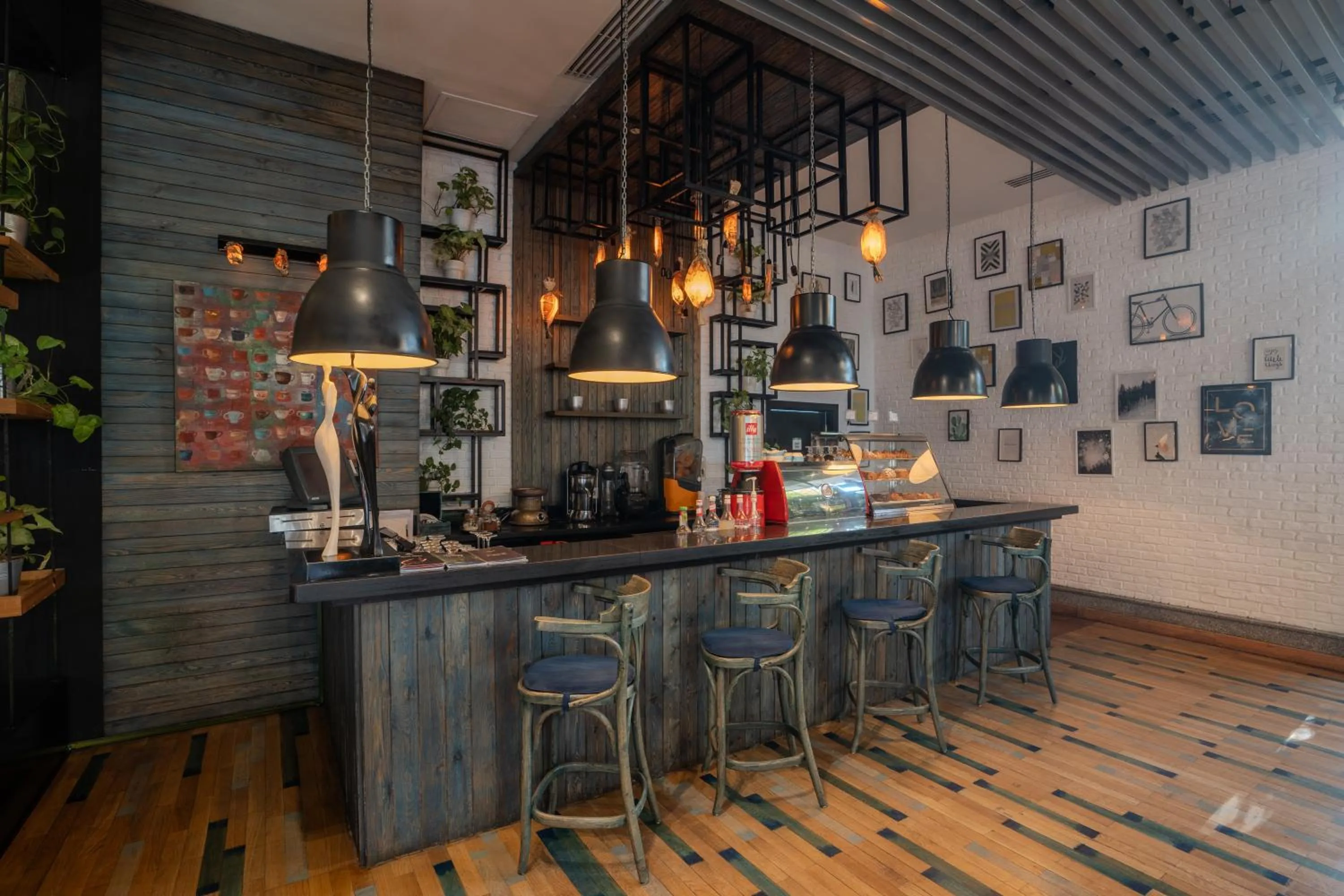 Restaurant/places to eat in Holiday Inn Cairo Maadi by IHG