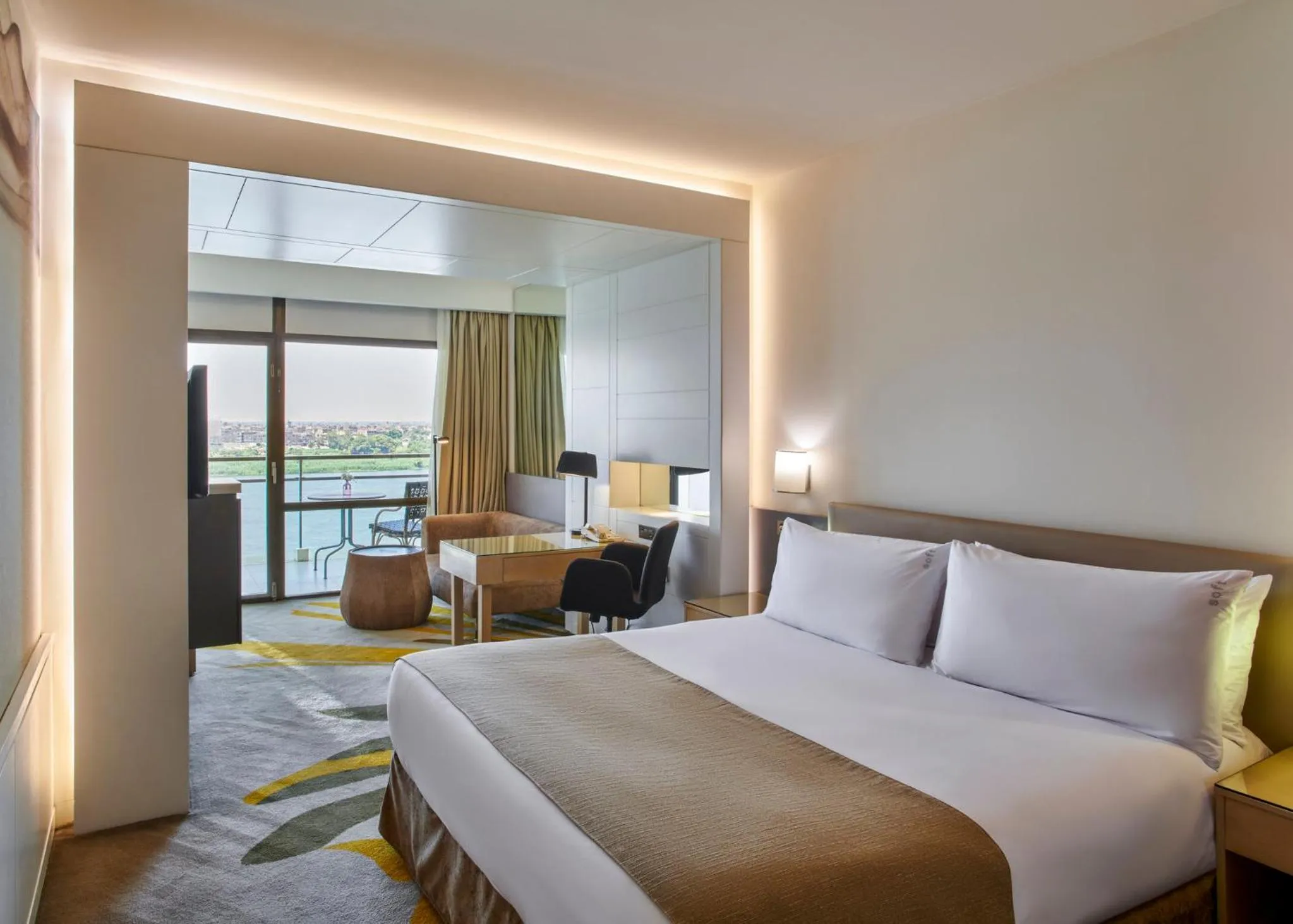 Photo of the whole room, Bed in Holiday Inn Cairo Maadi by IHG