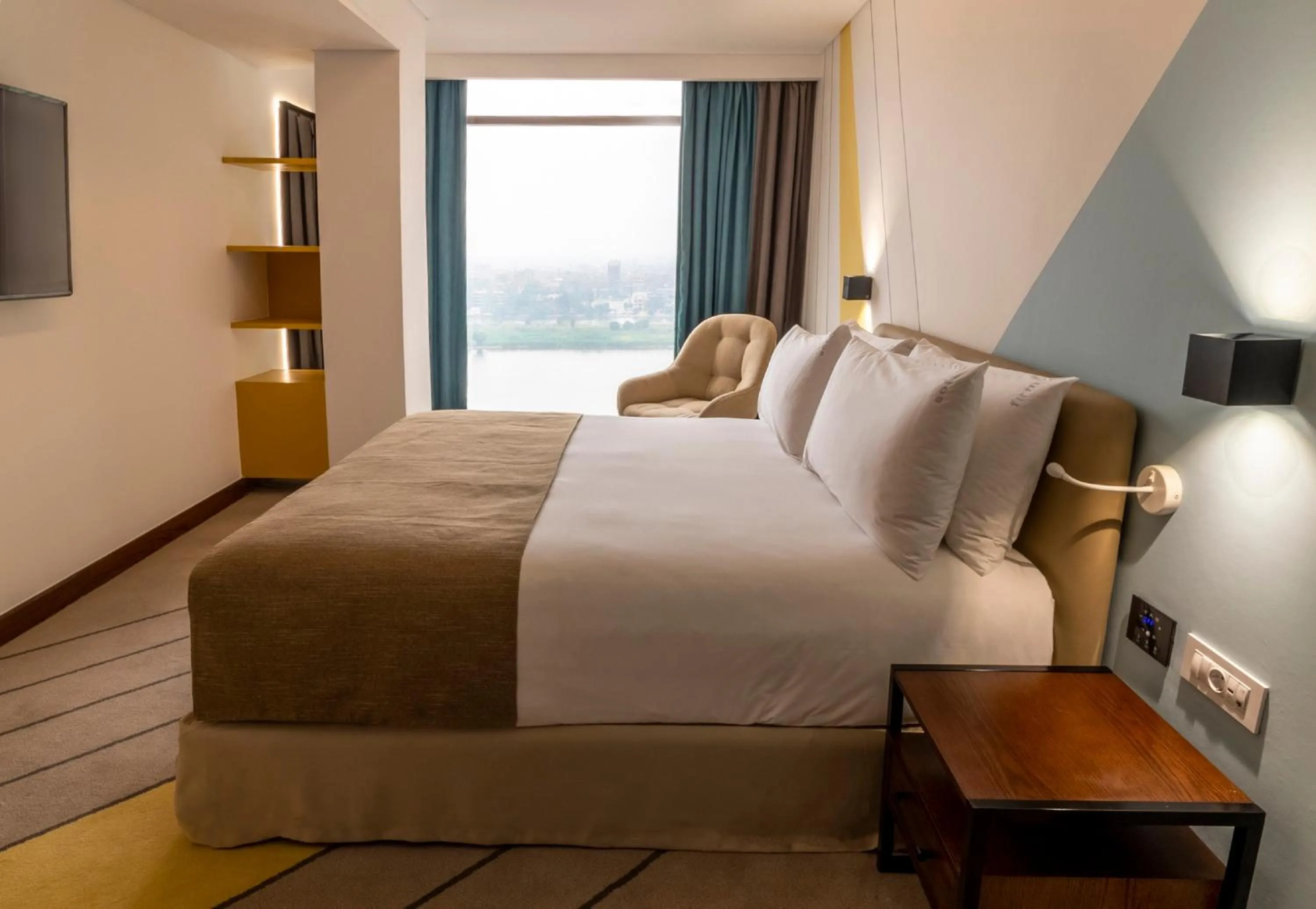 Photo of the whole room, Bed in Holiday Inn Cairo Maadi by IHG