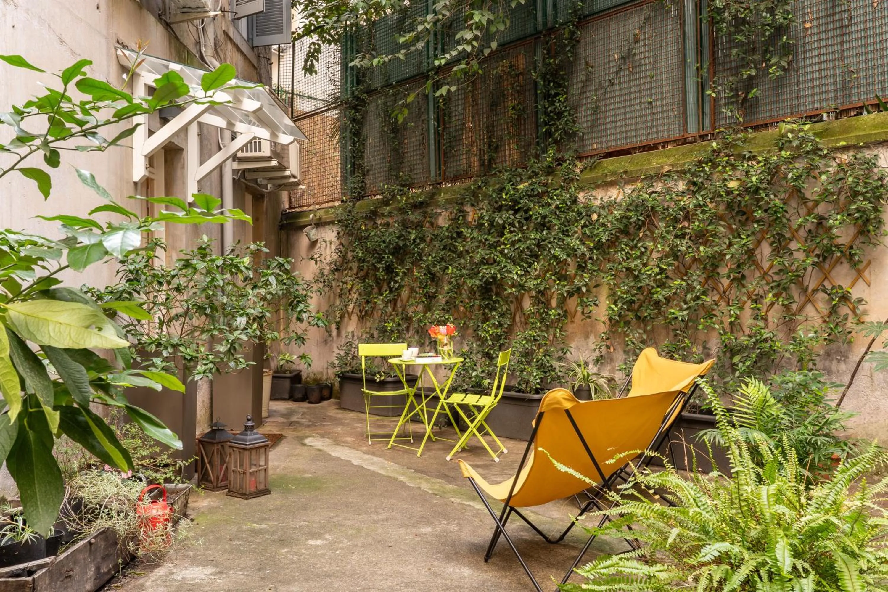 Property building in Belli36rooms near Spanish step and Vatican City