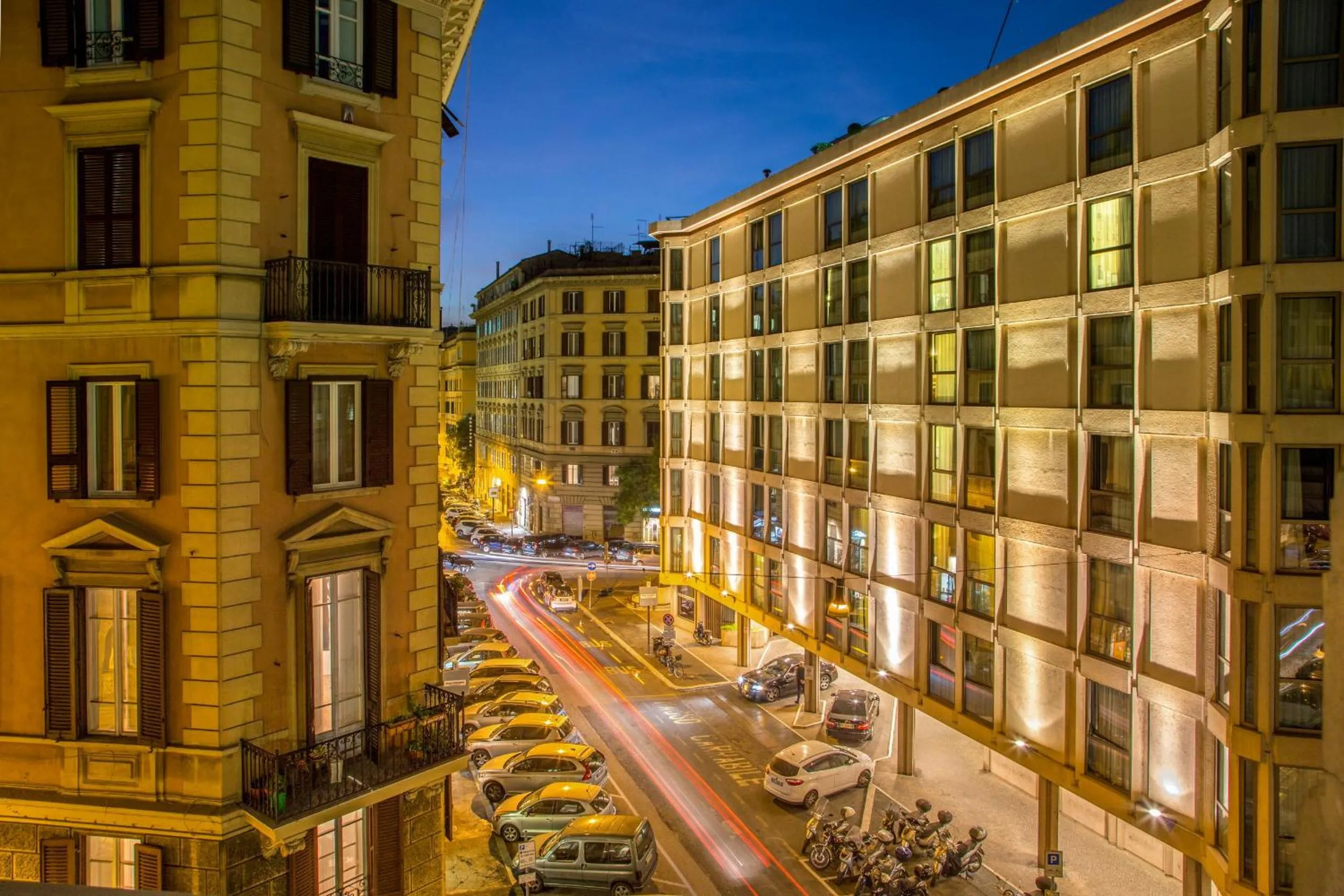 Neighbourhood in Belli36rooms near Spanish step and Vatican City