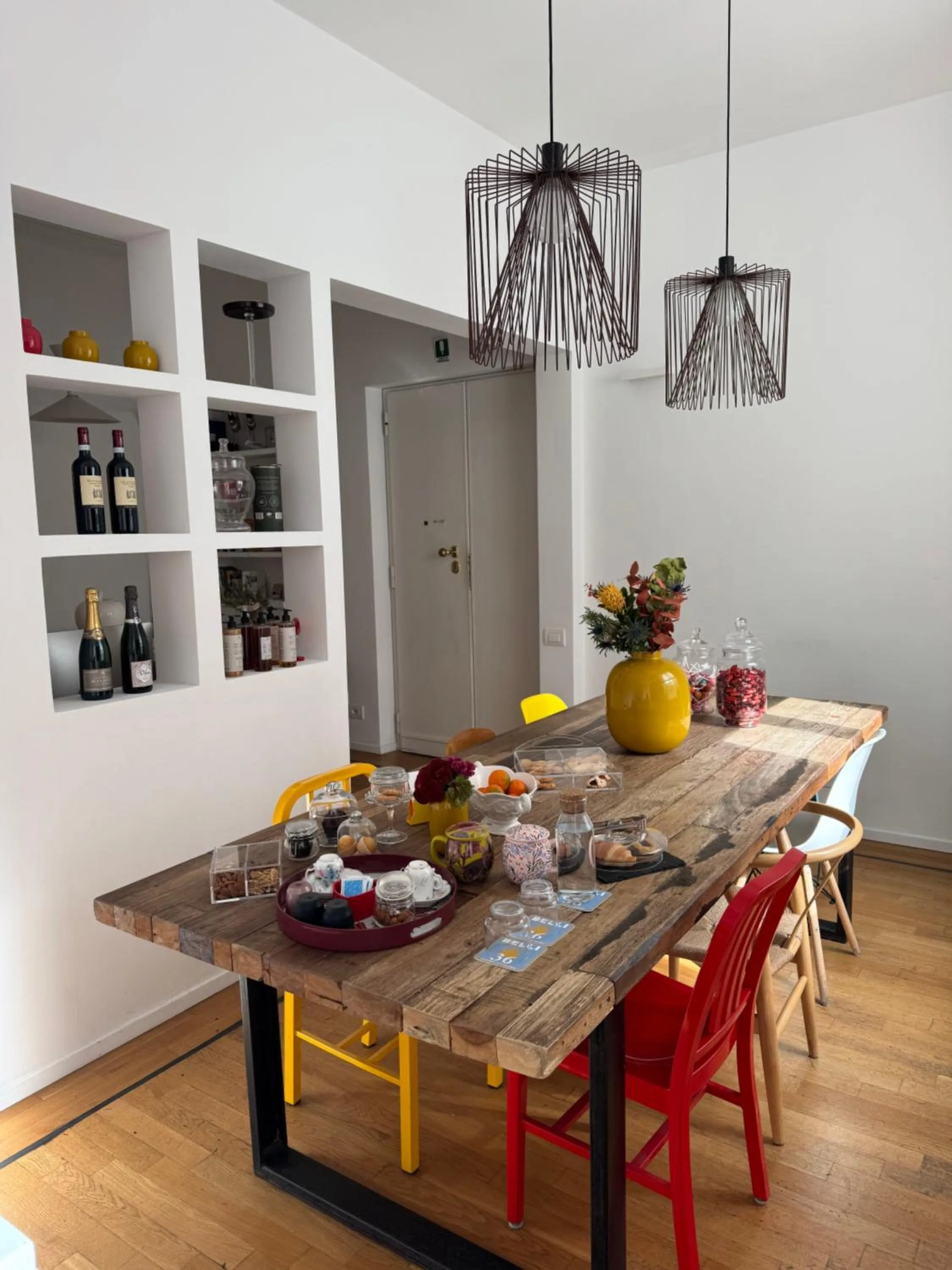 Dining area in Belli36rooms near Spanish step and Vatican City