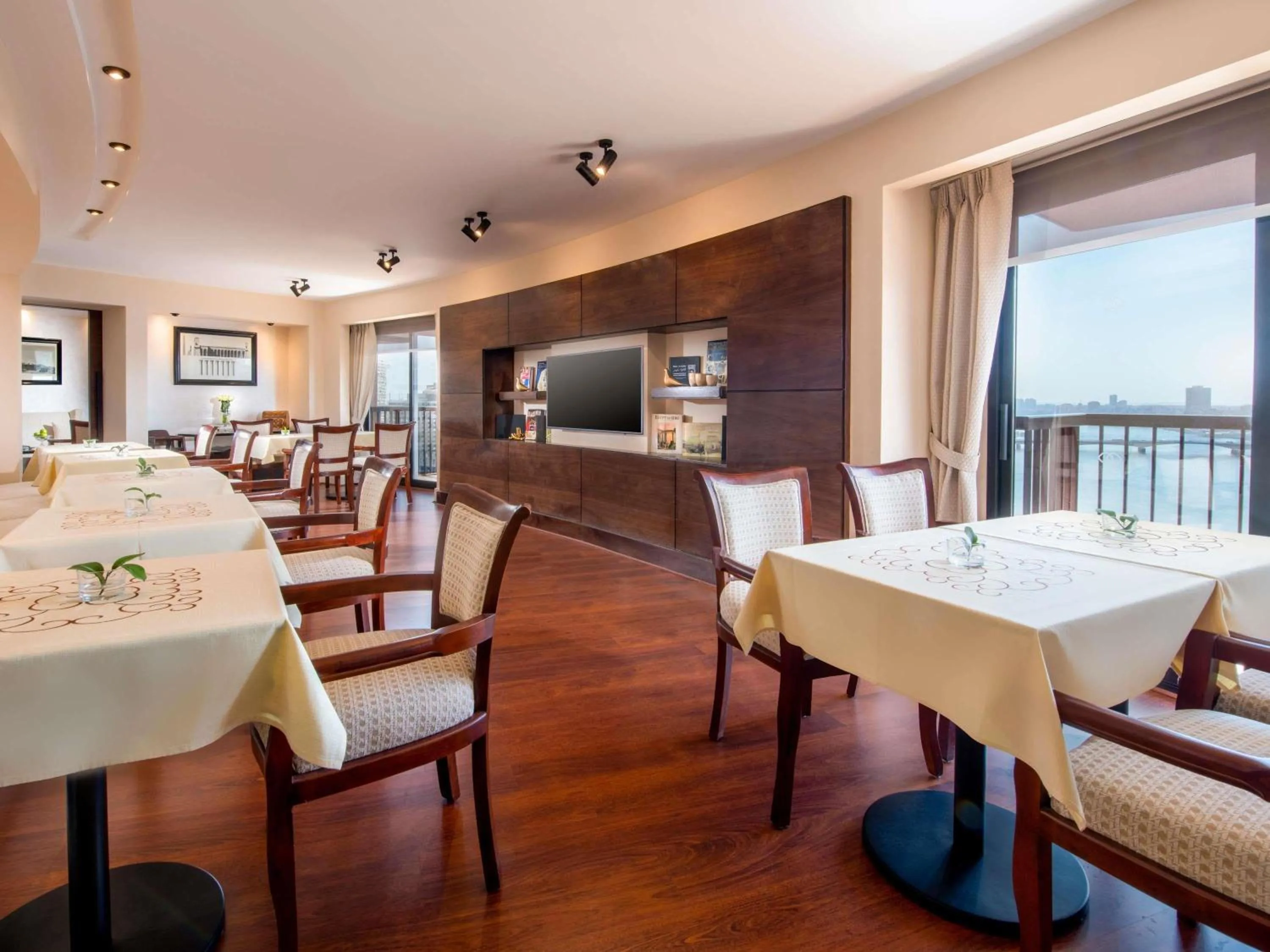 Bedroom in Sofitel Cairo Nile El Gezirah