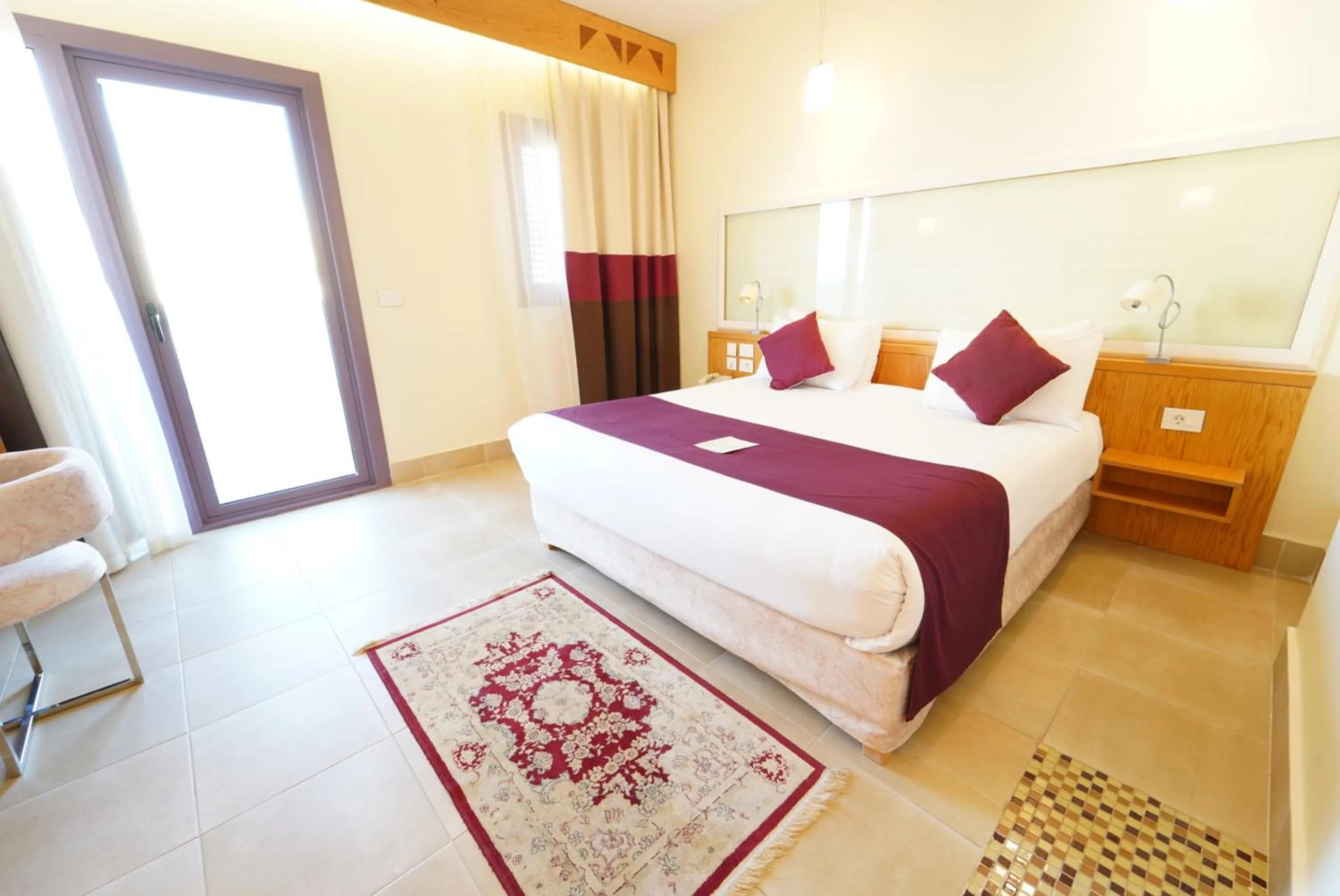 Bedroom, Bed in Mercure Hurghada Hotel
