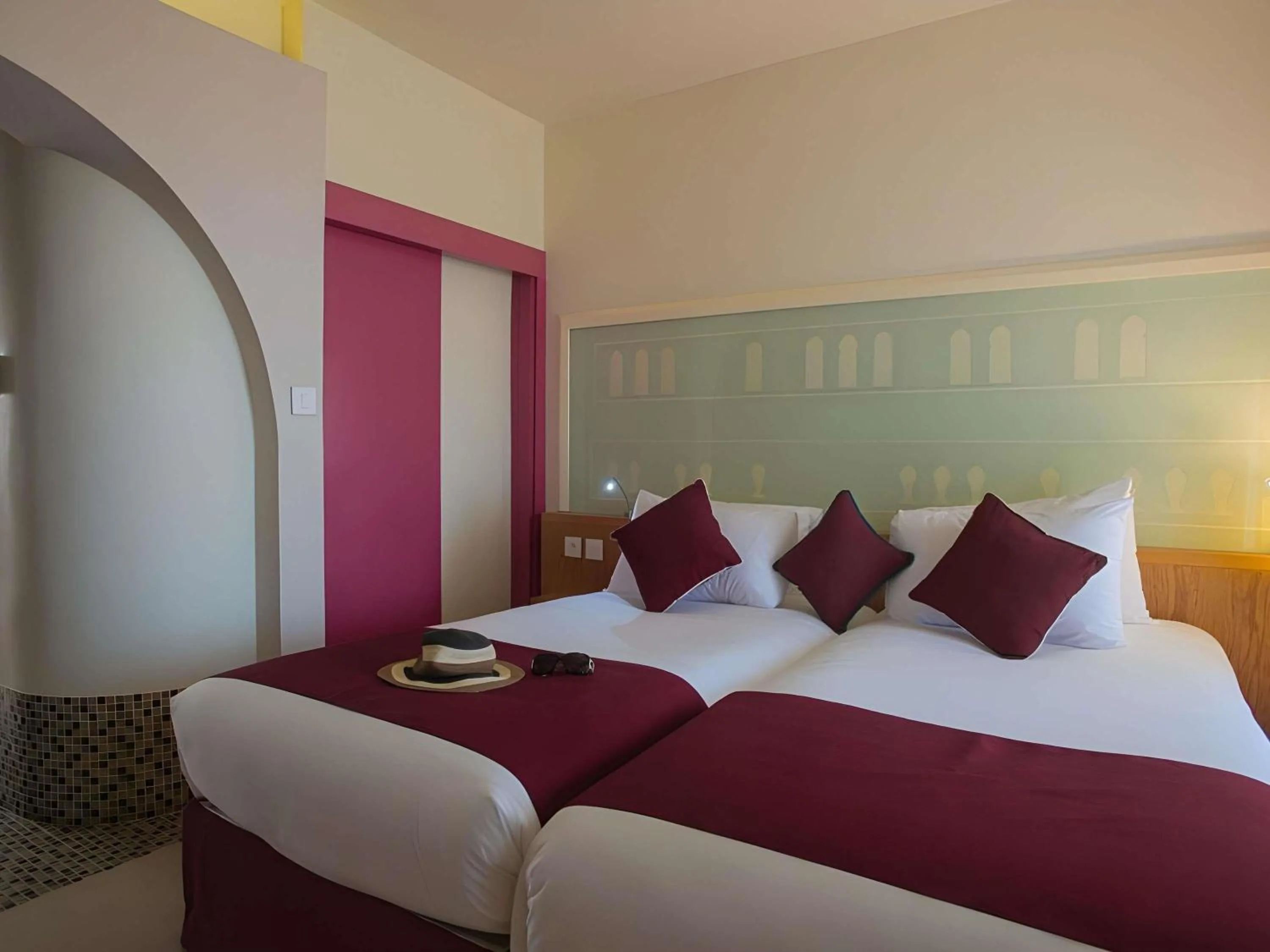 Bedroom, Bed in Mercure Hurghada Hotel