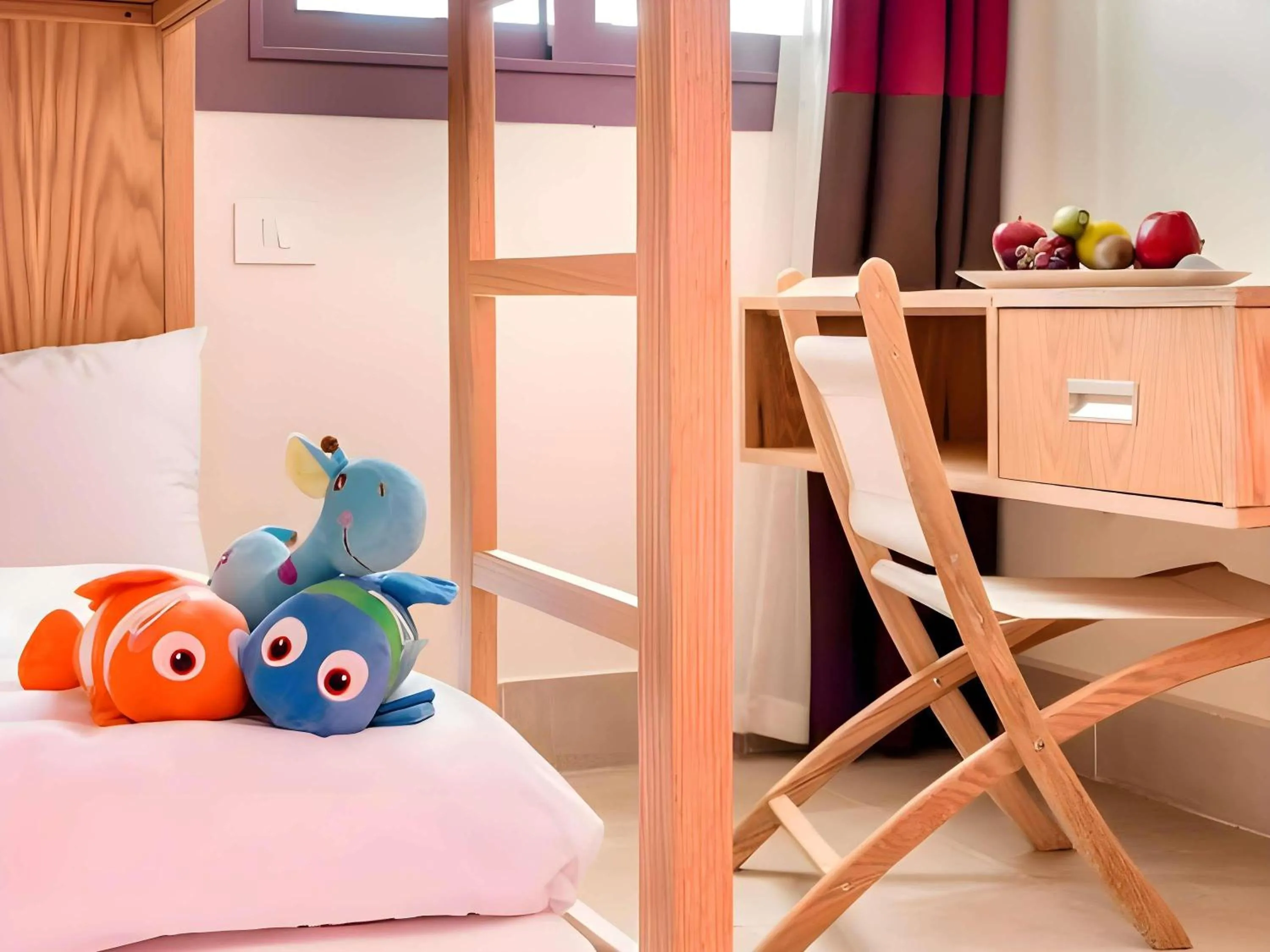 Bedroom, Bed in Mercure Hurghada Hotel