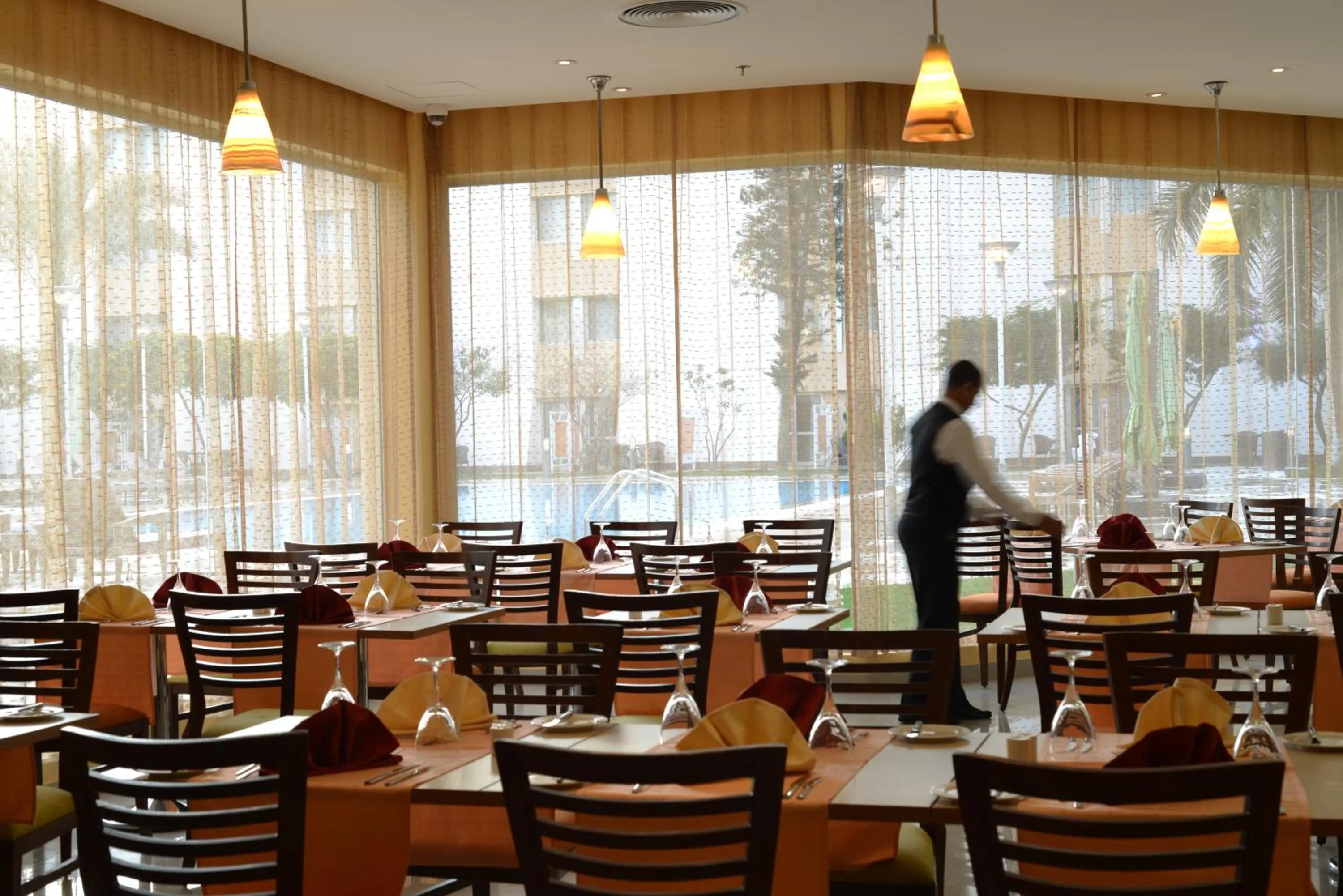 Restaurant/places to eat in Novotel Cairo Airport