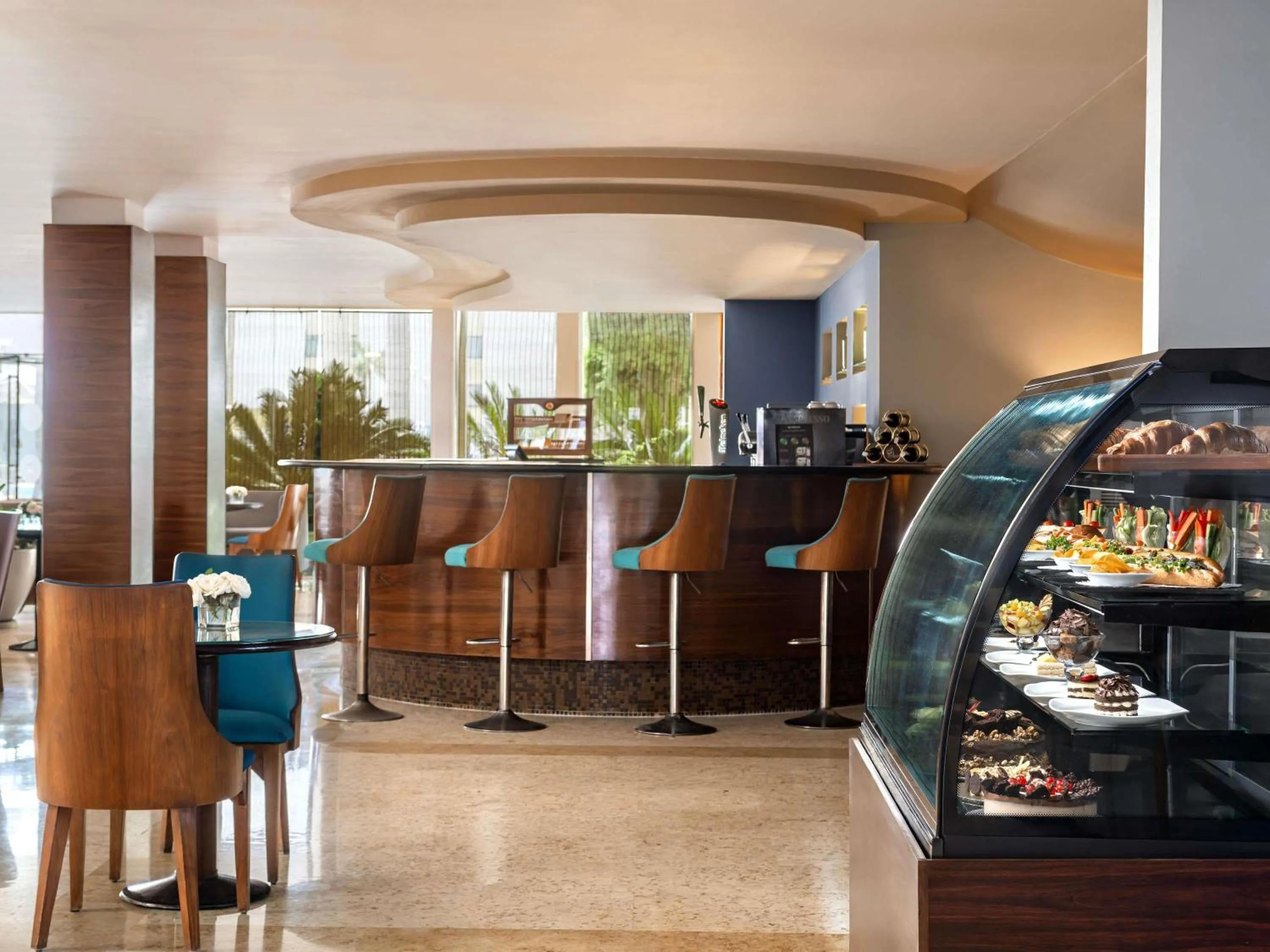 Lounge or bar in Novotel Cairo Airport