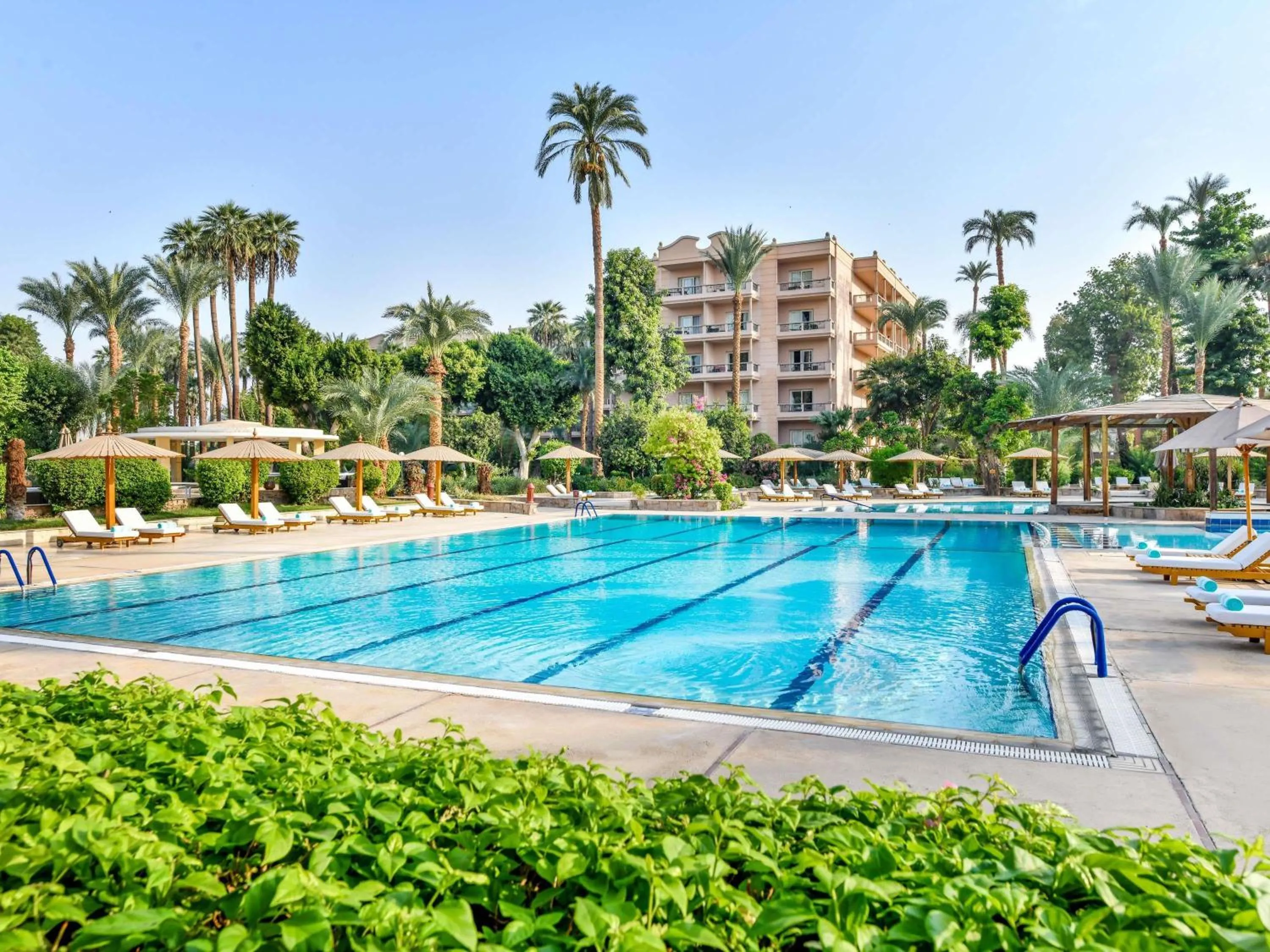 Property building in Pavillon Winter Luxor