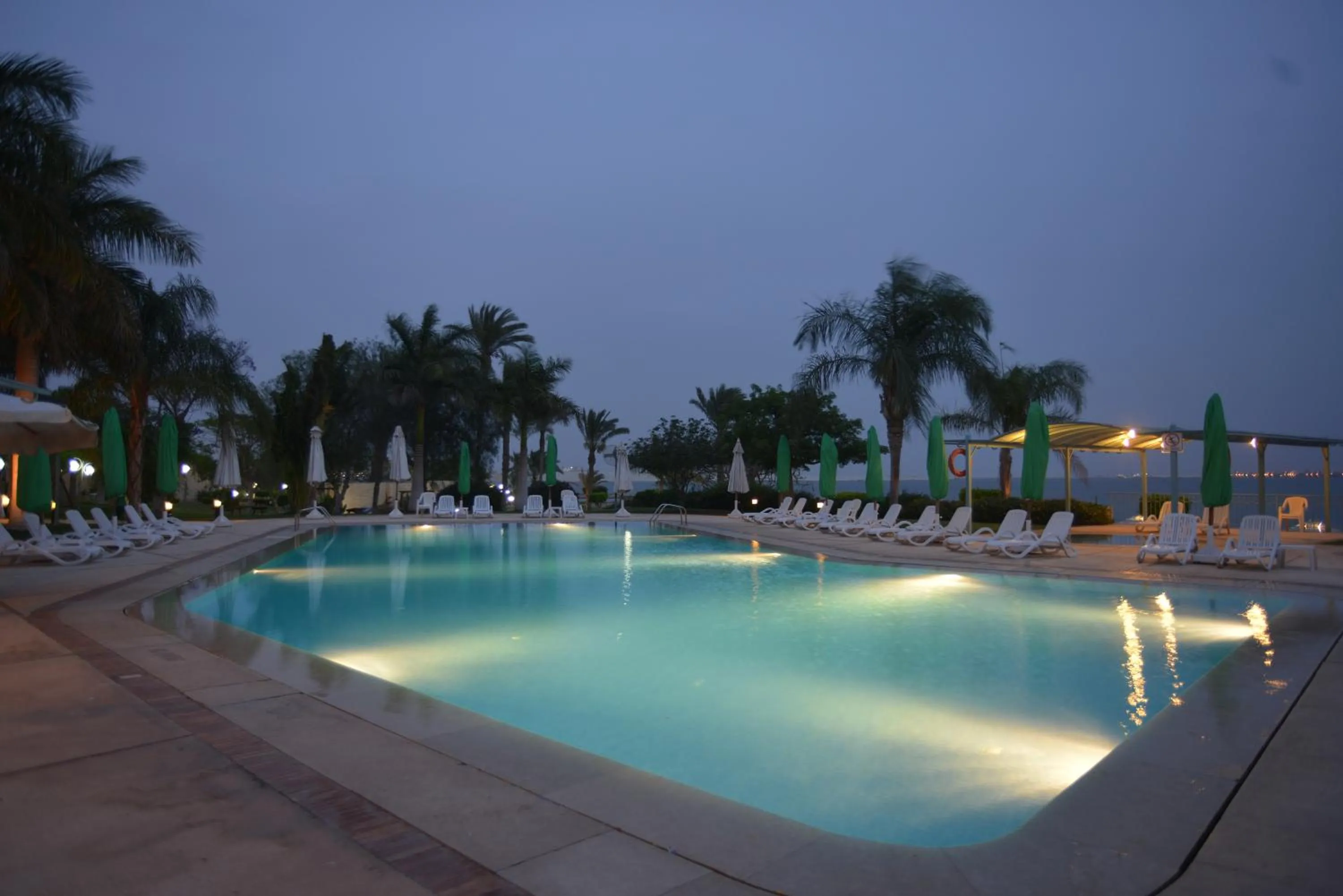 Night in Mercure Ismailia Forsan Island