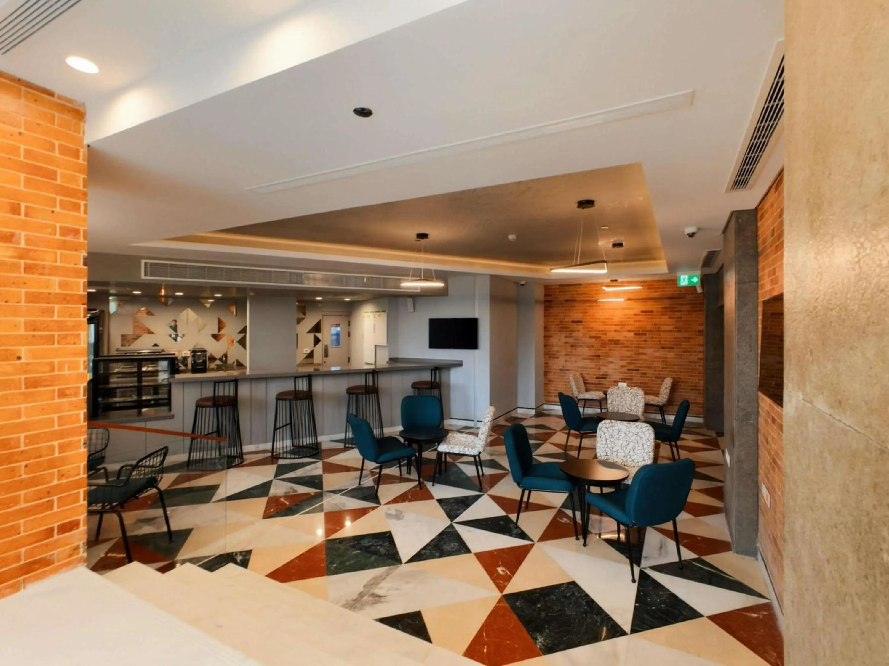 Lounge or bar in Mercure Ismailia Forsan Island