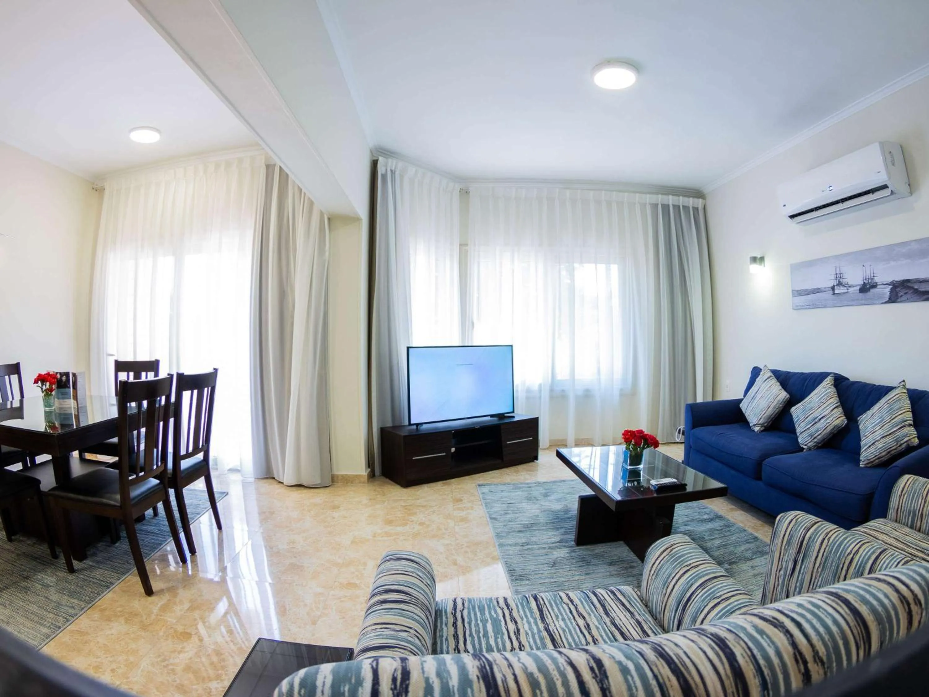 TV and multimedia in Mercure Ismailia Forsan Island