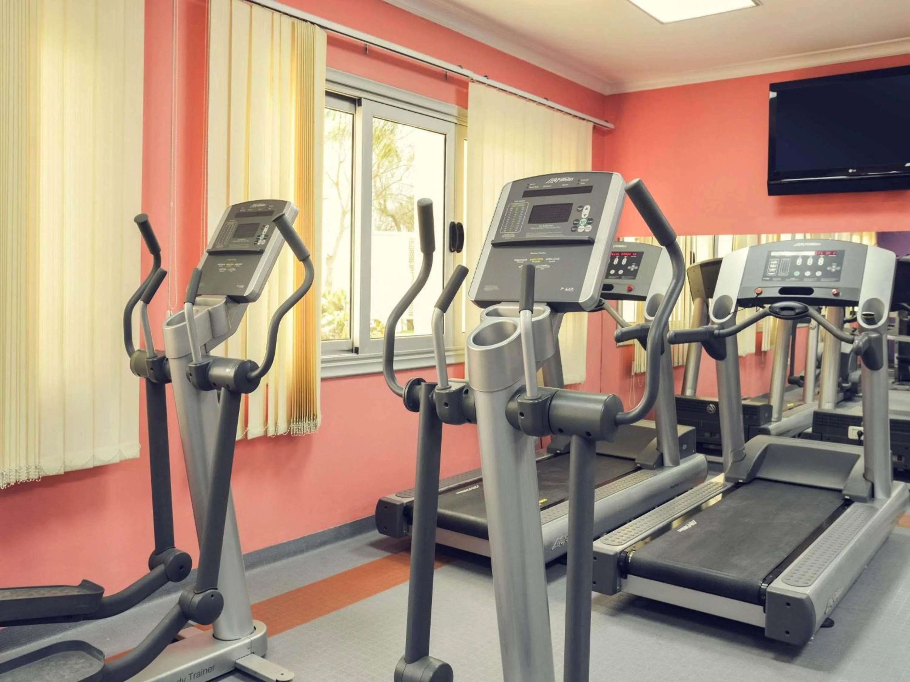 Fitness centre/facilities in Mercure Ismailia Forsan Island