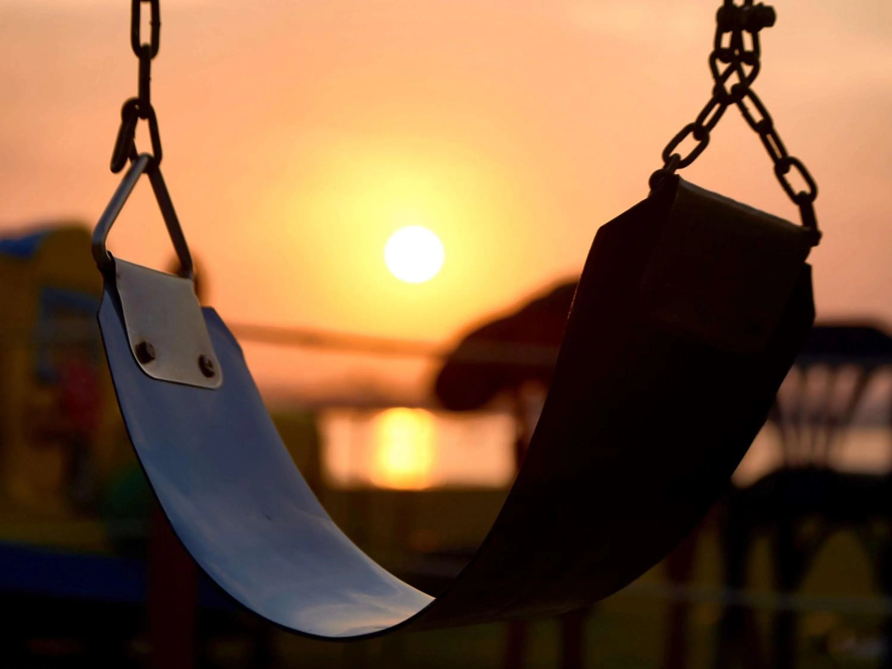 Restaurant/places to eat in Mercure Ismailia Forsan Island