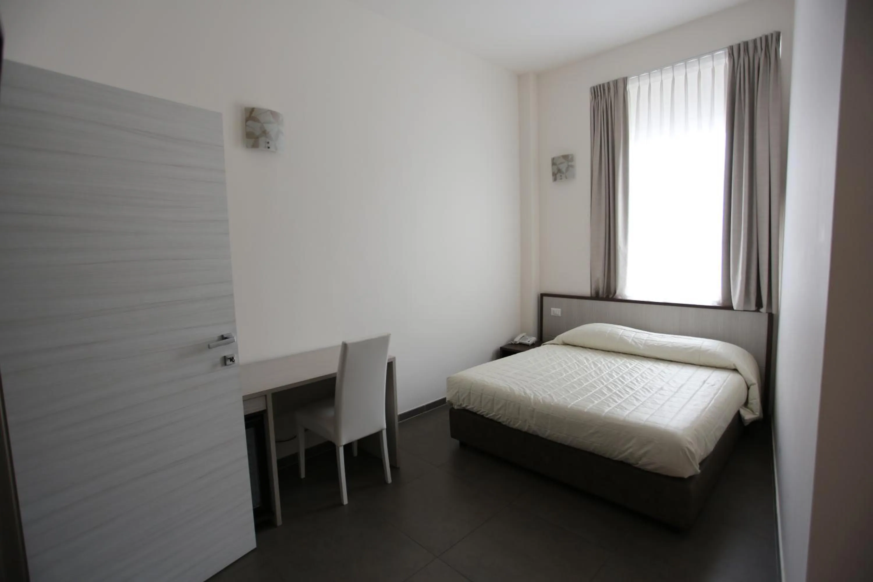 Photo of the whole room, Bed in Hotel Eubea