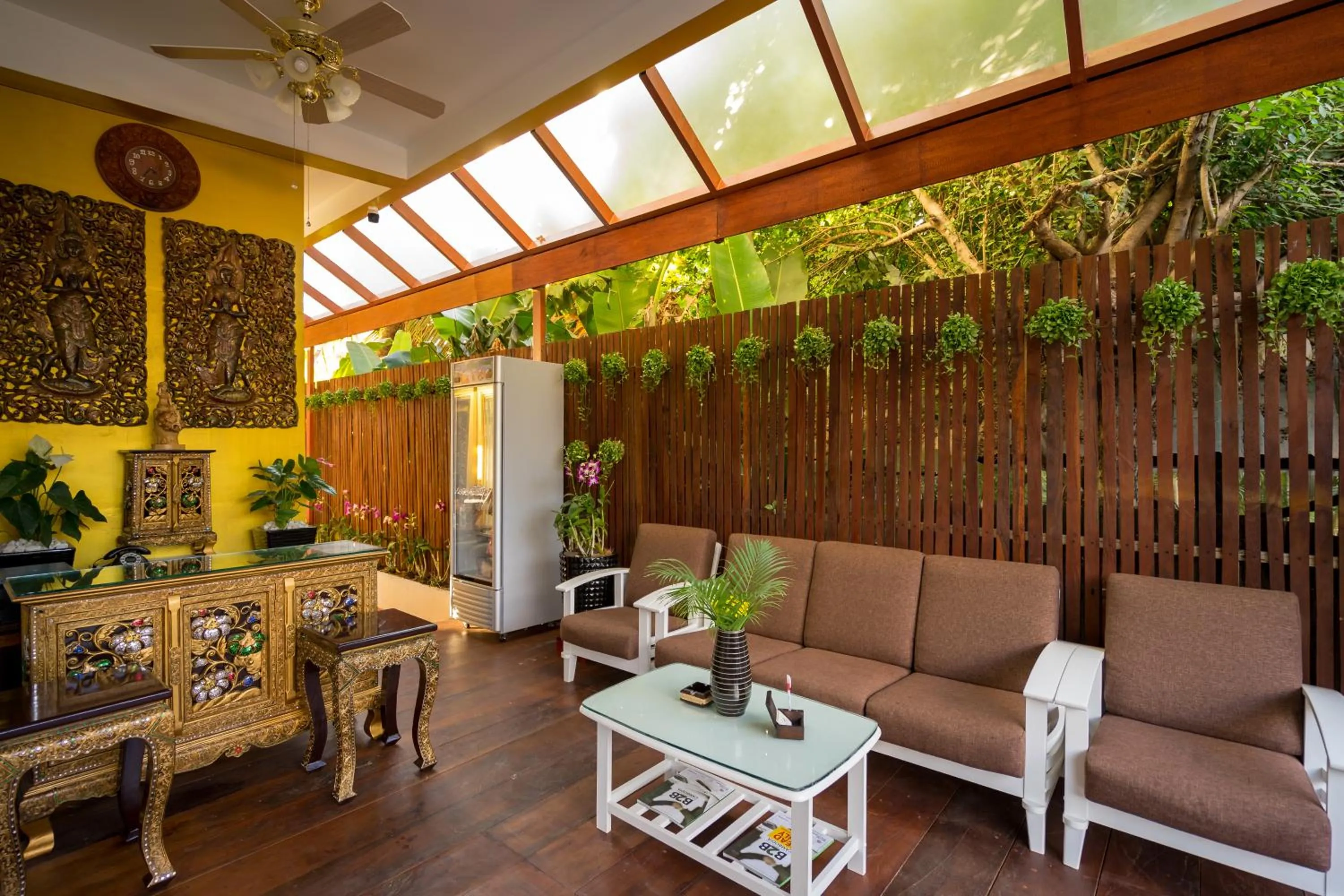 Lobby or reception in Beyond Yangon Inn