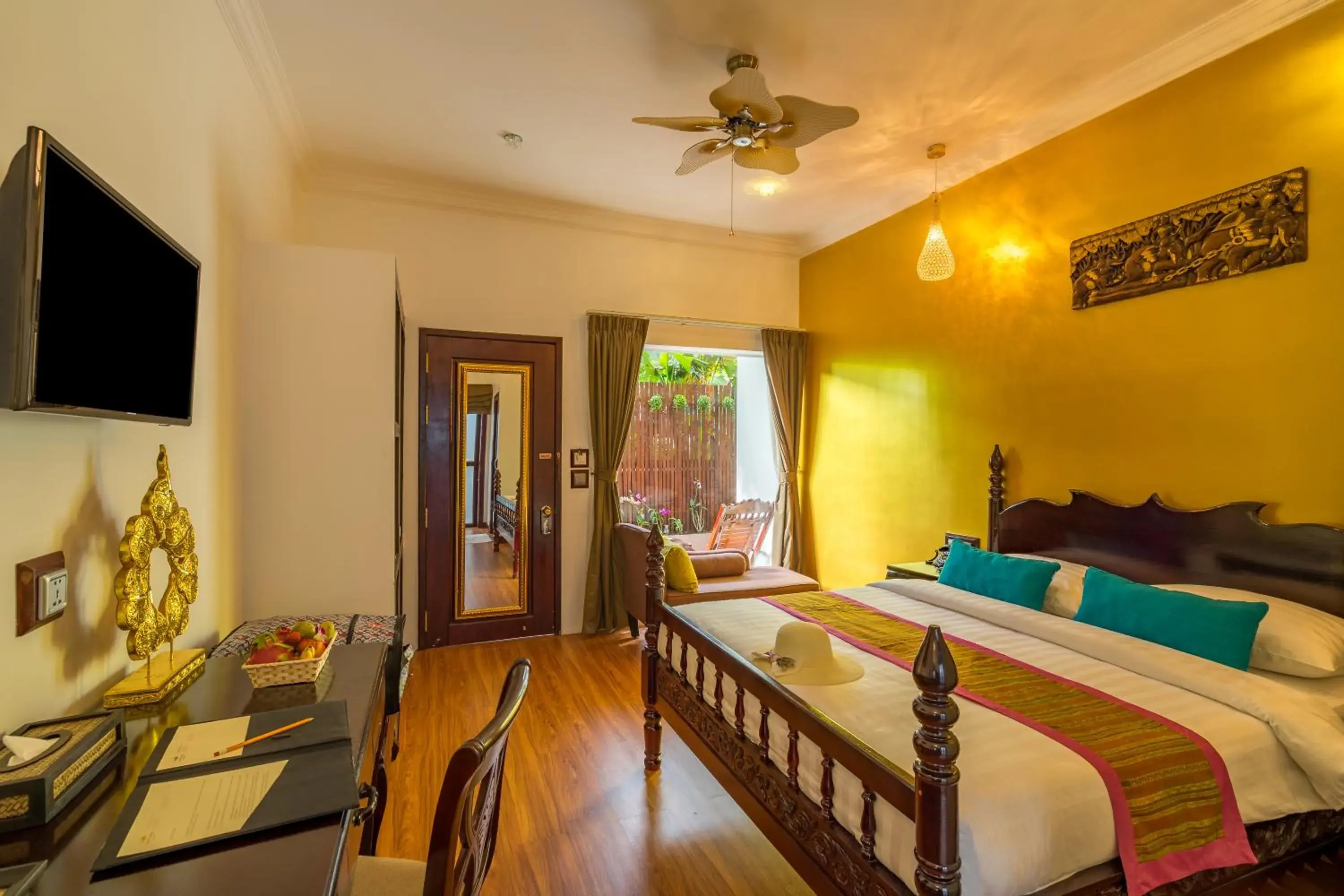 Ground Floor Queen Room in Beyond Yangon Inn Ground Floor Queen Room in Beyond Yangon Inn