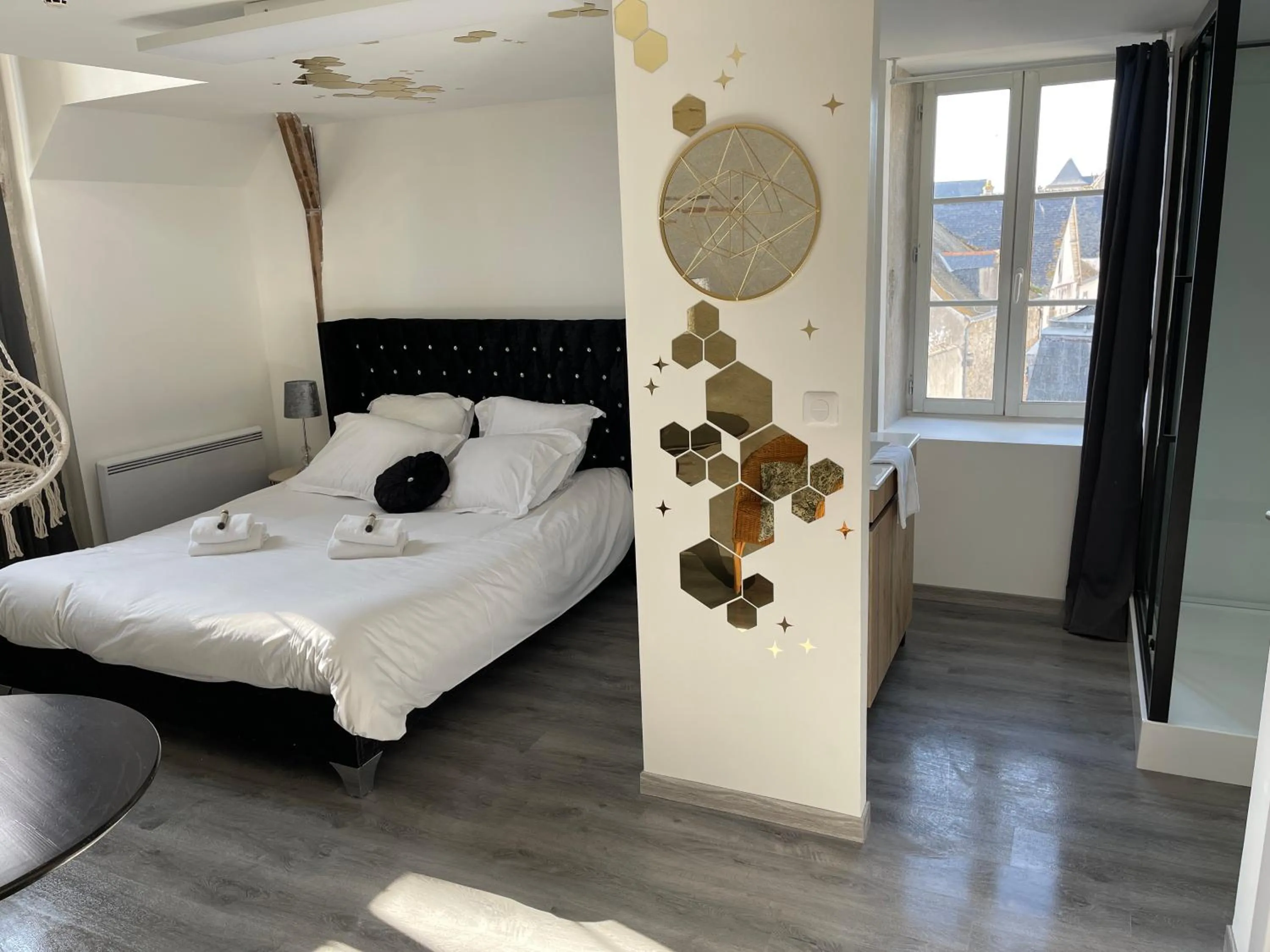 Bed in Au Fin Gourmet