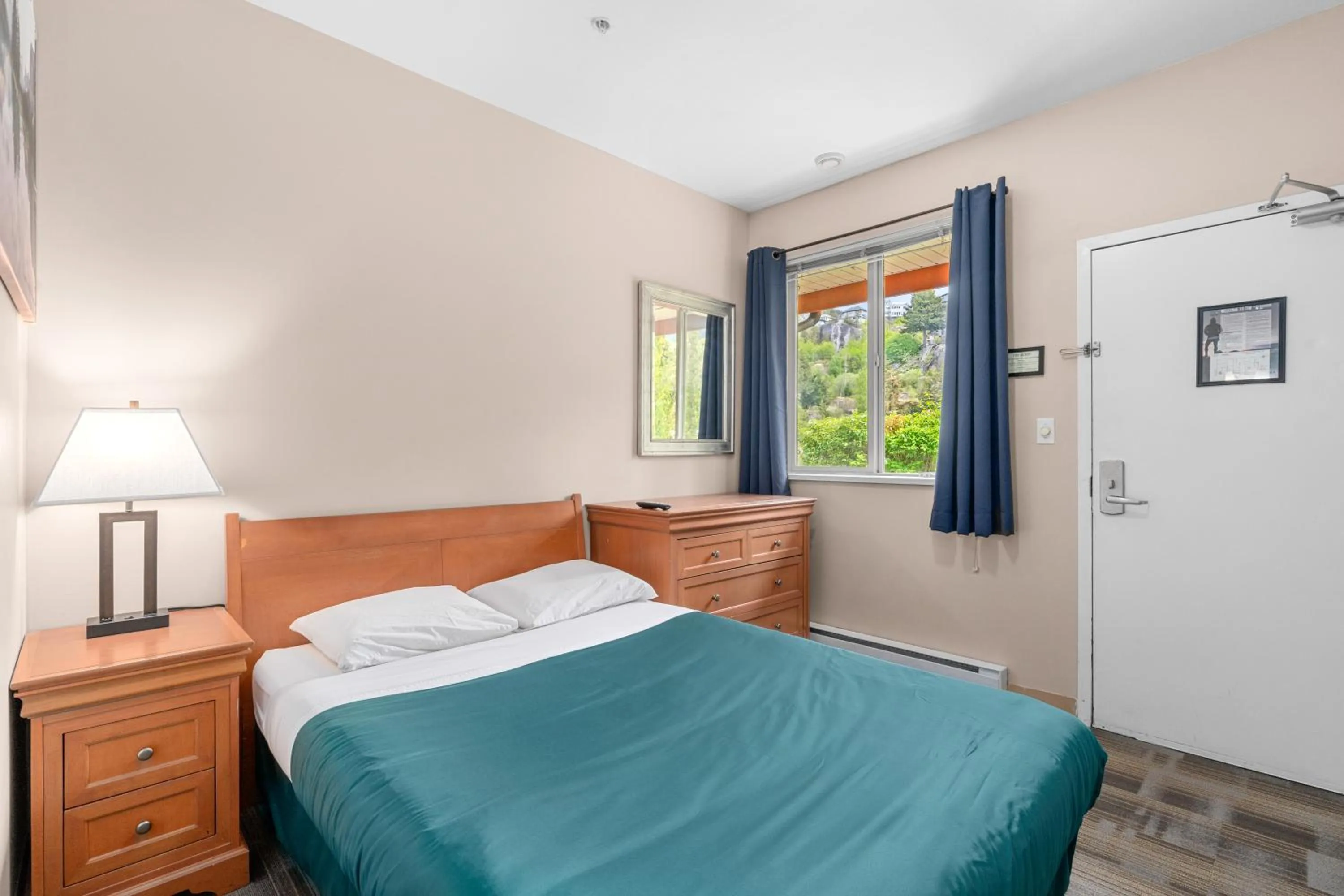 Bed in Squamish Adventure Inn