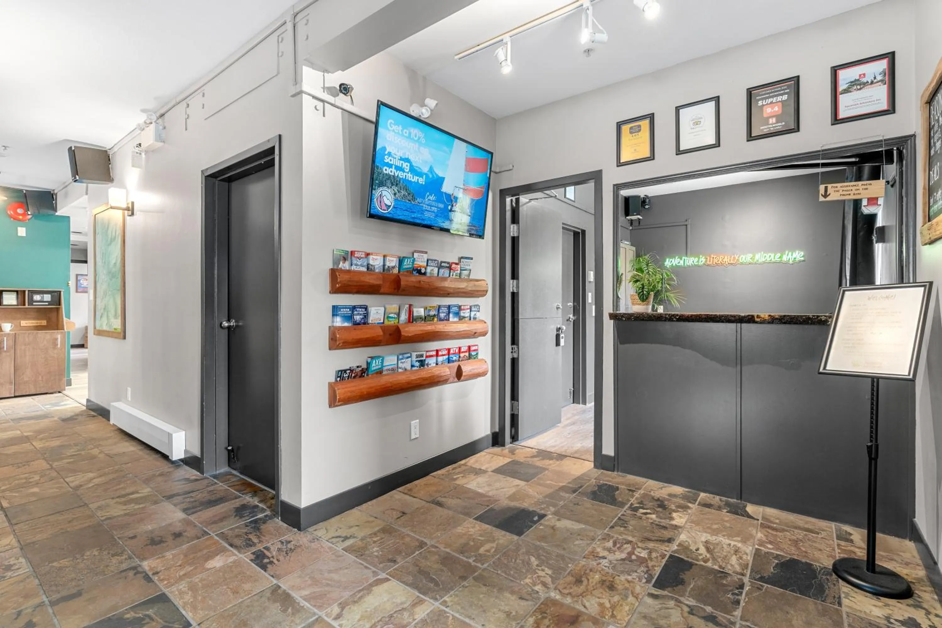 Property building in Squamish Adventure Inn