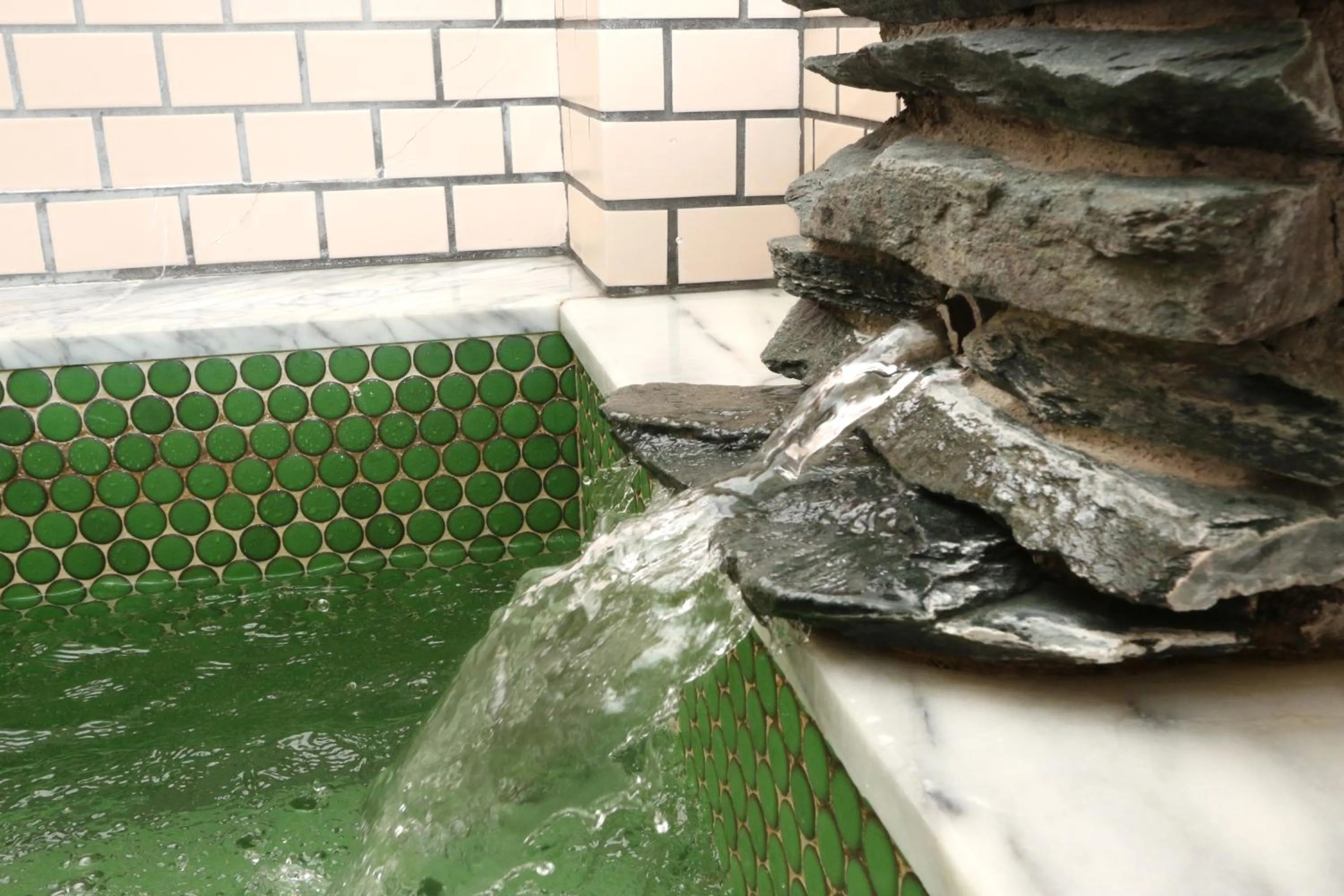 Public Bath in Sugakuso