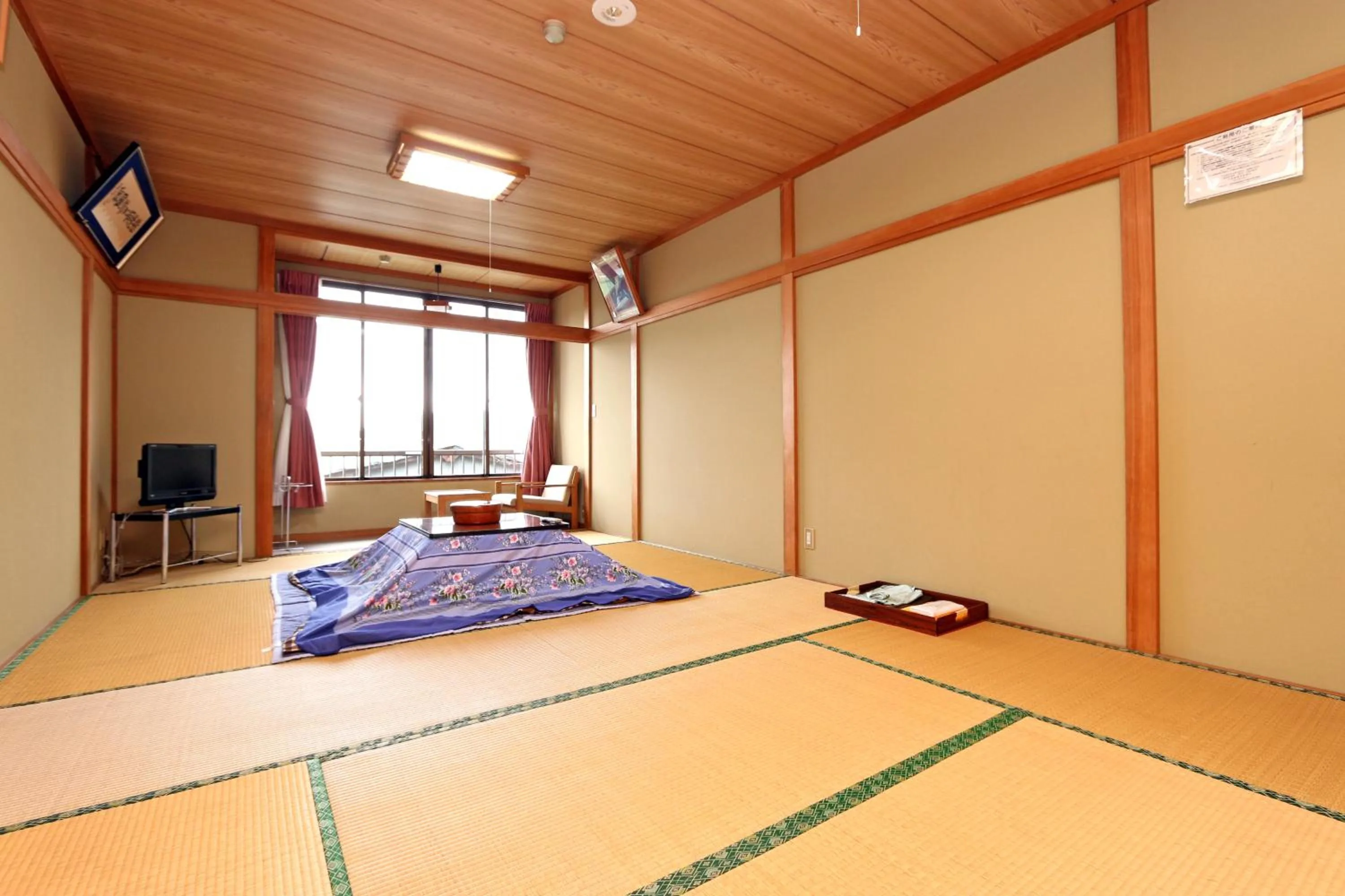 Photo of the whole room, Bed in Sugakuso