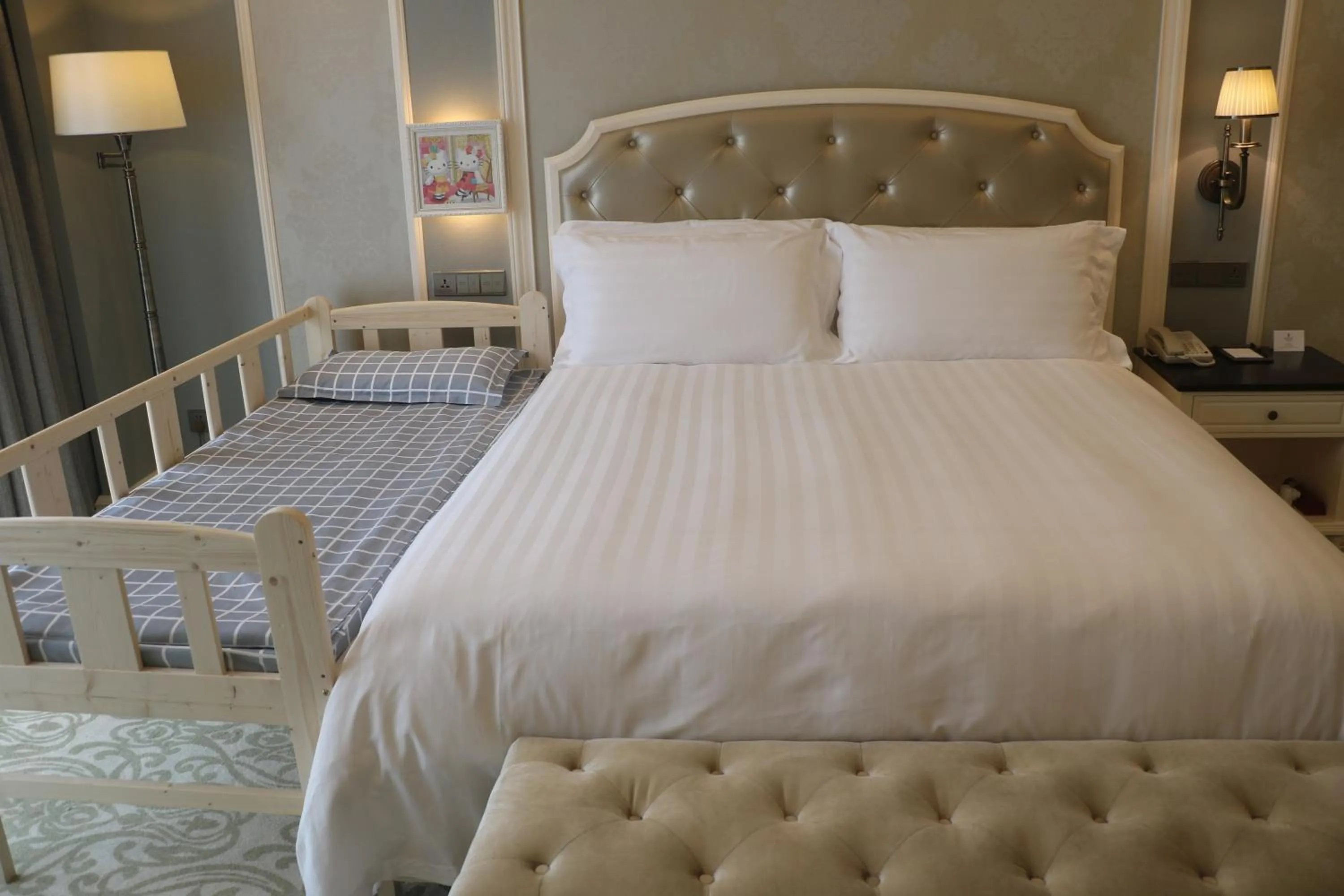 Yinrun Jinjiang Castle Hotel