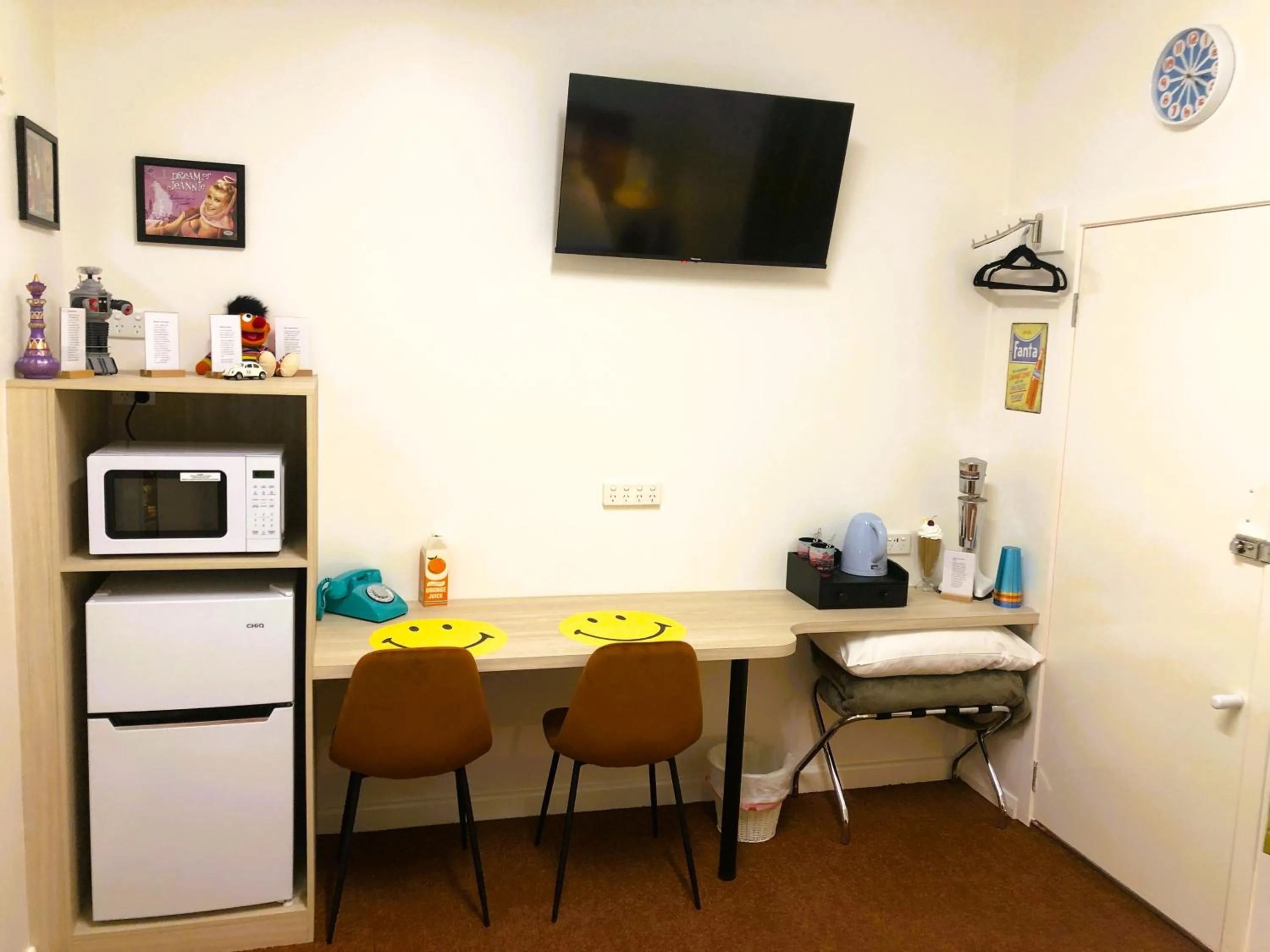 TV and multimedia in Acacia Motel