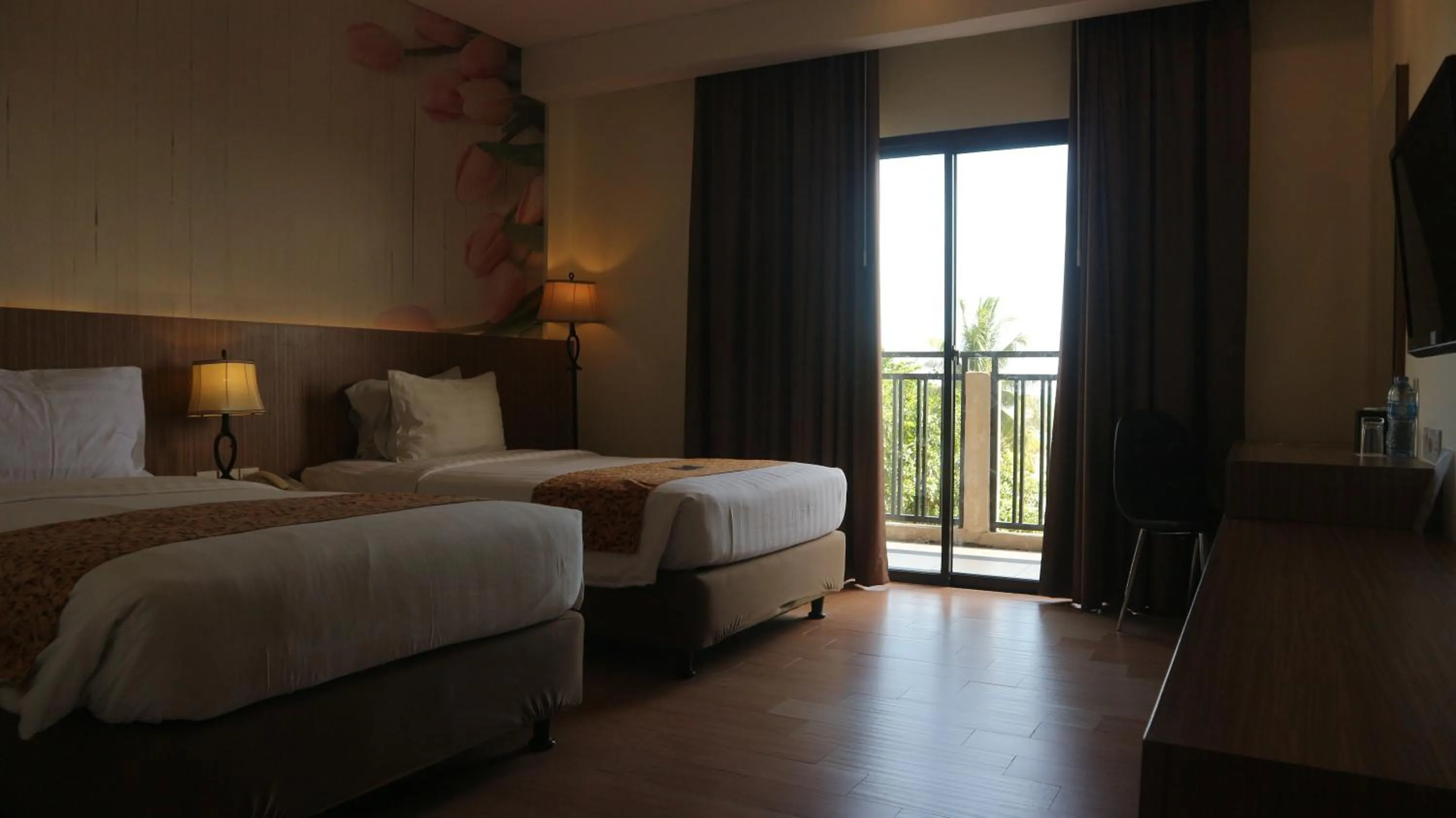 Bed in Golden Tulip Essential Belitung