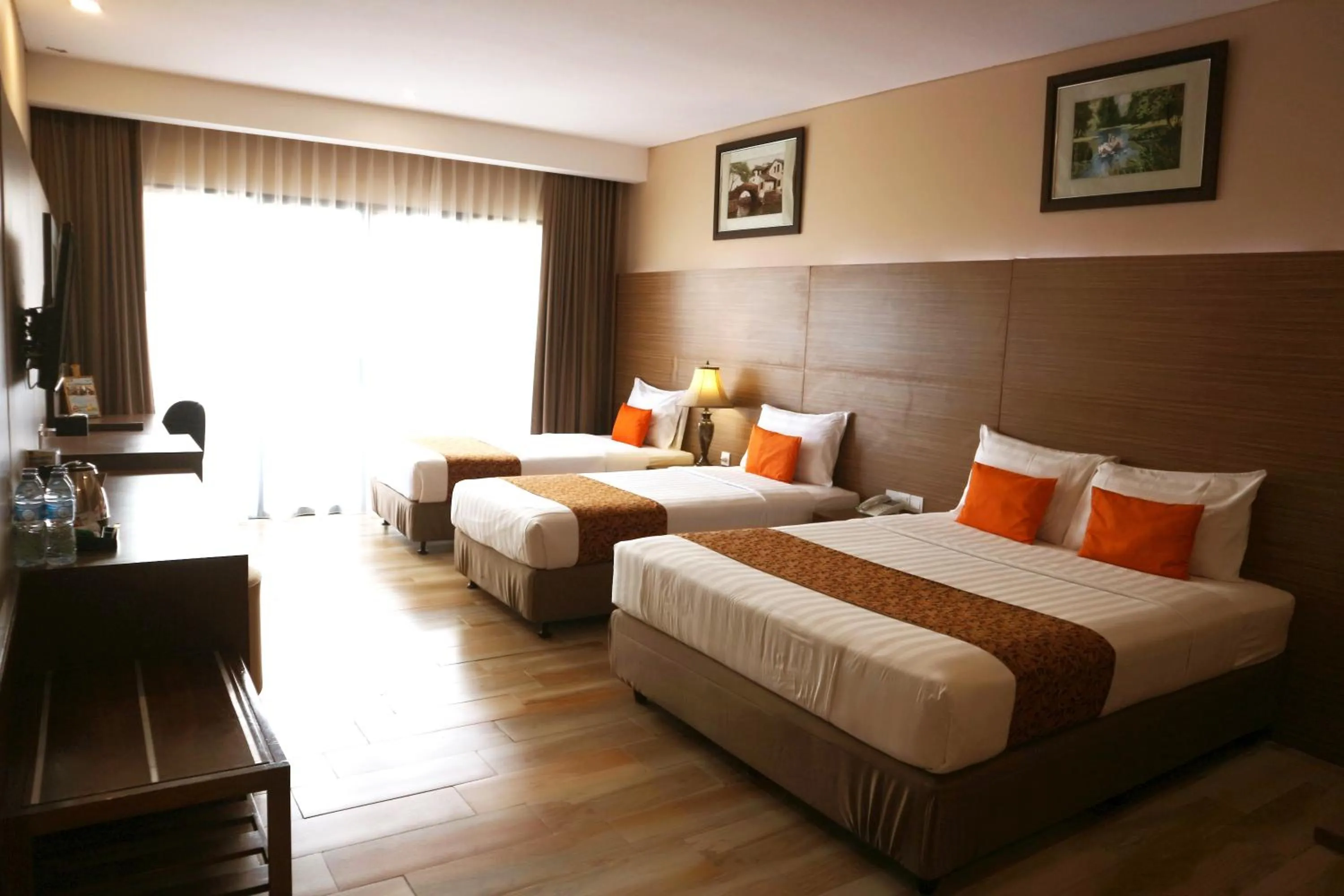 Bed in Golden Tulip Essential Belitung