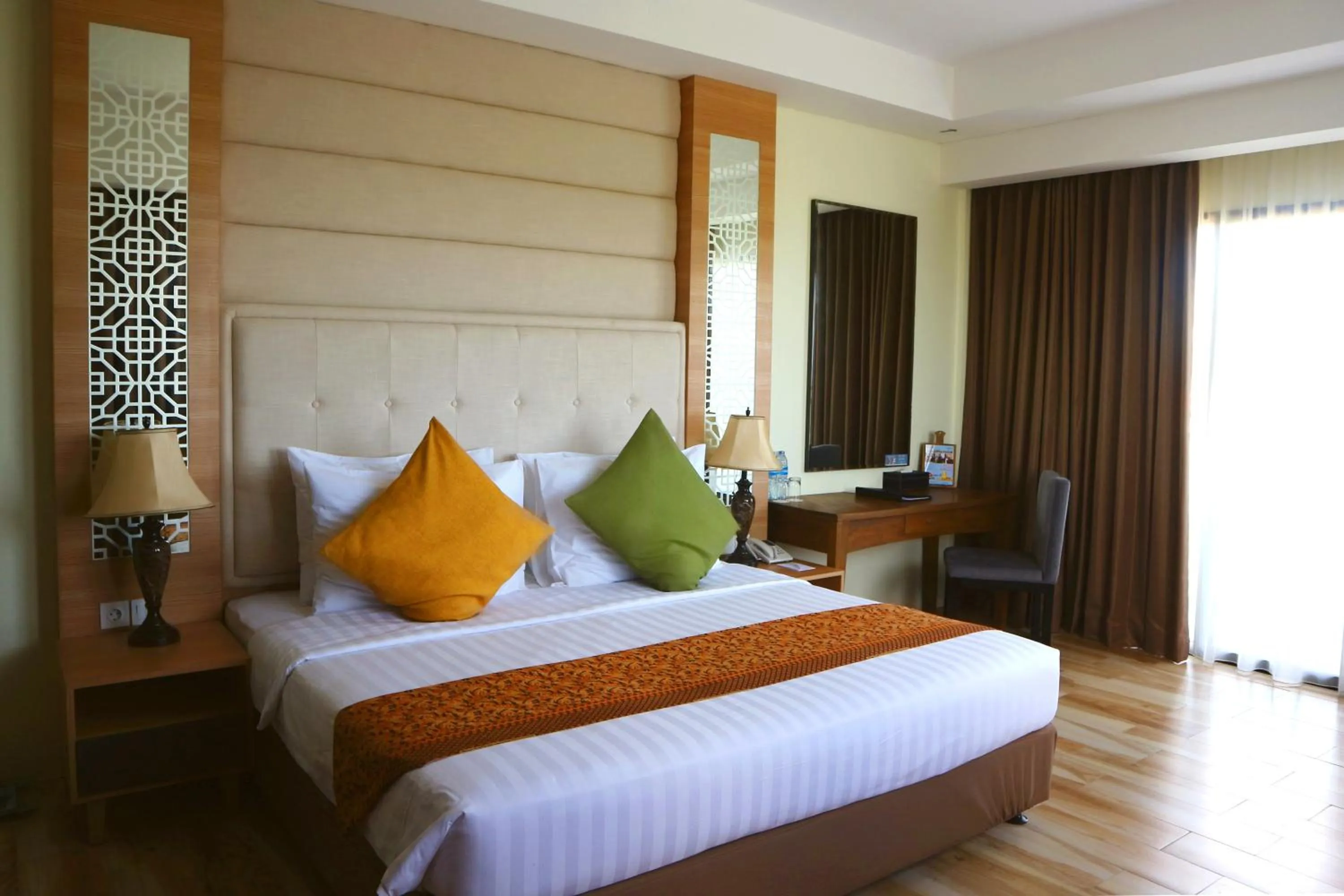 Bed in Golden Tulip Essential Belitung