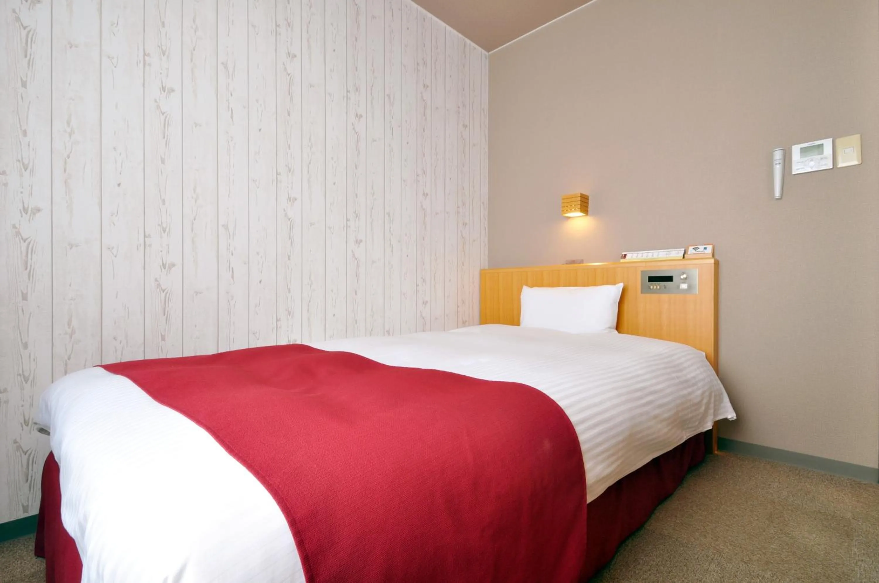 Photo of the whole room, Bed in Annex Hotel Abe