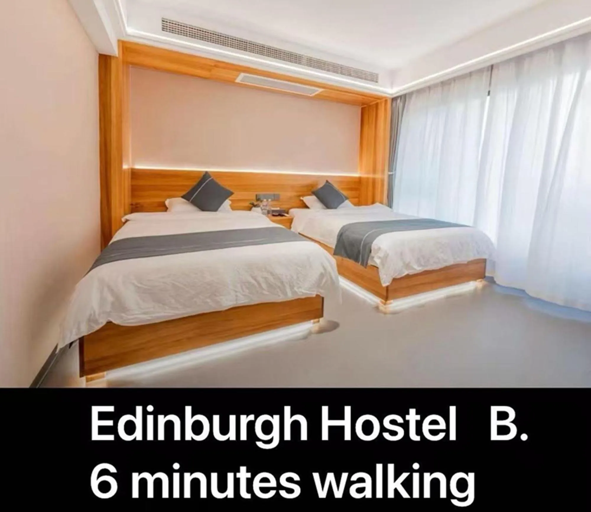 Bed in Edinburgh Hostel
