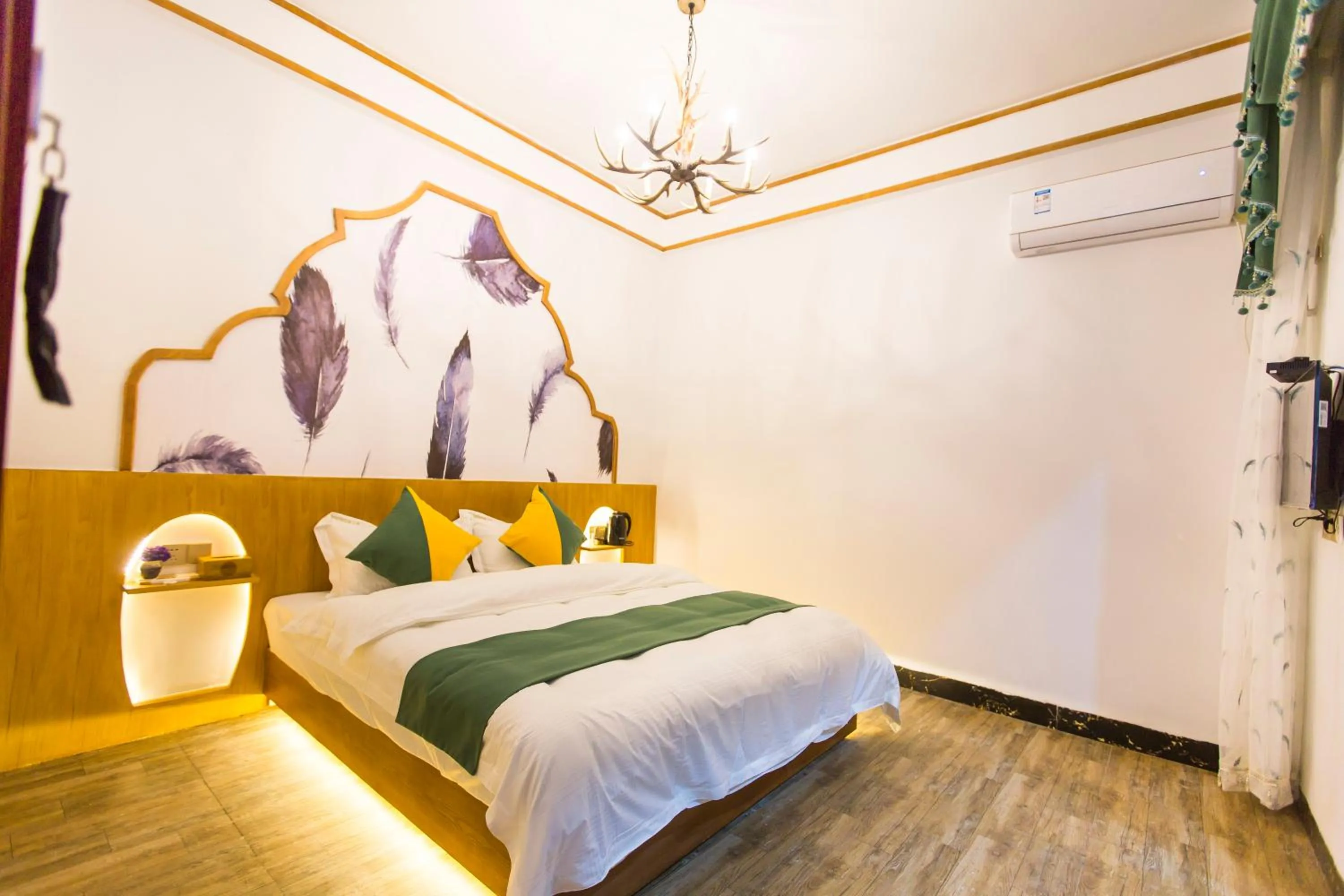 Superior Queen Room in Edinburgh Hostel