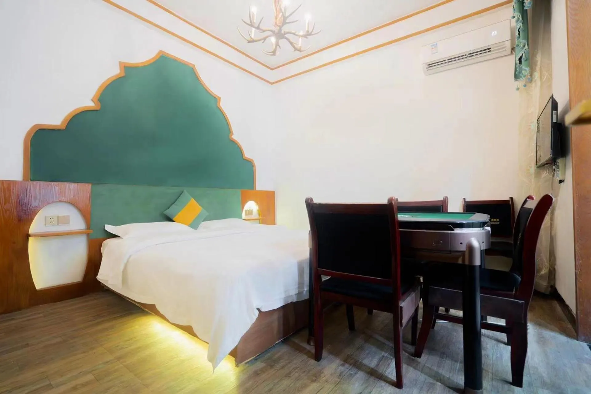 Bed in Edinburgh Hostel