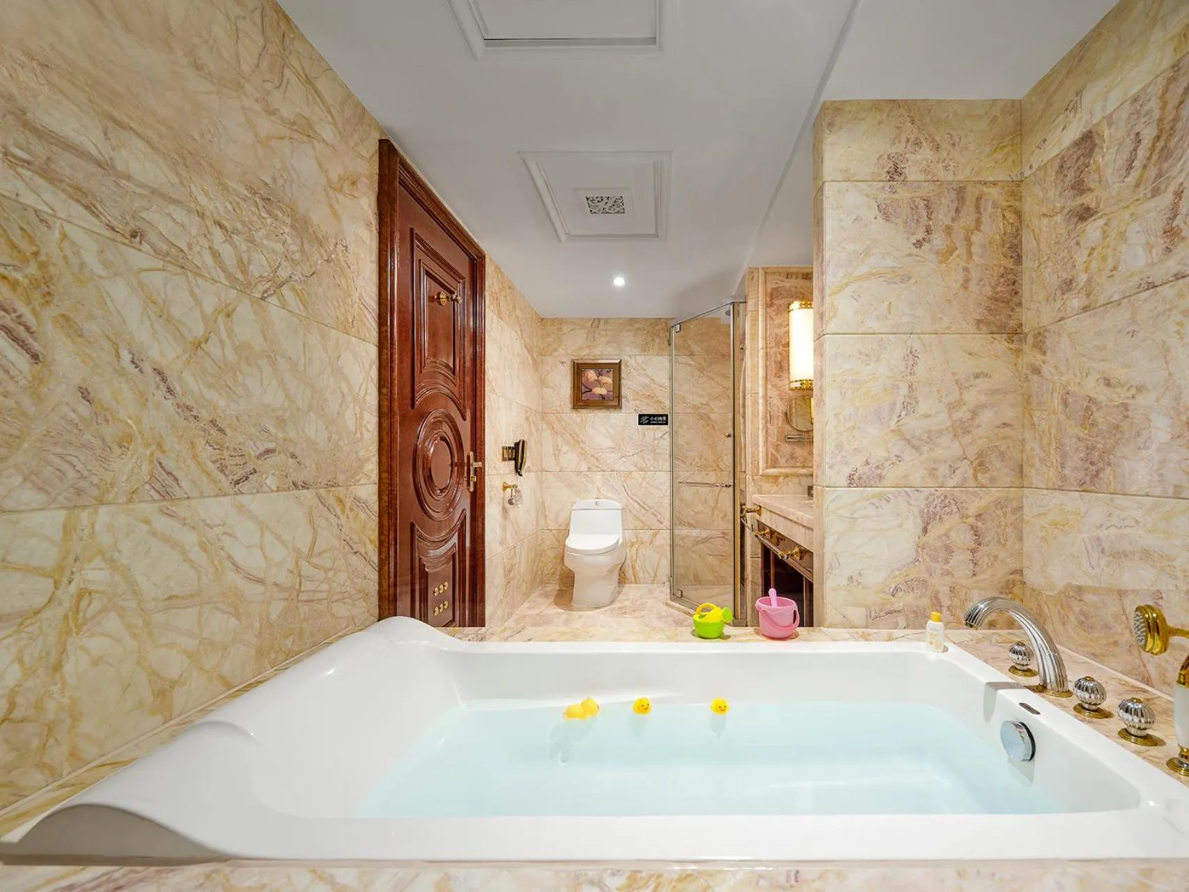 Photo of the whole room in Yueda Financial City International Hotel