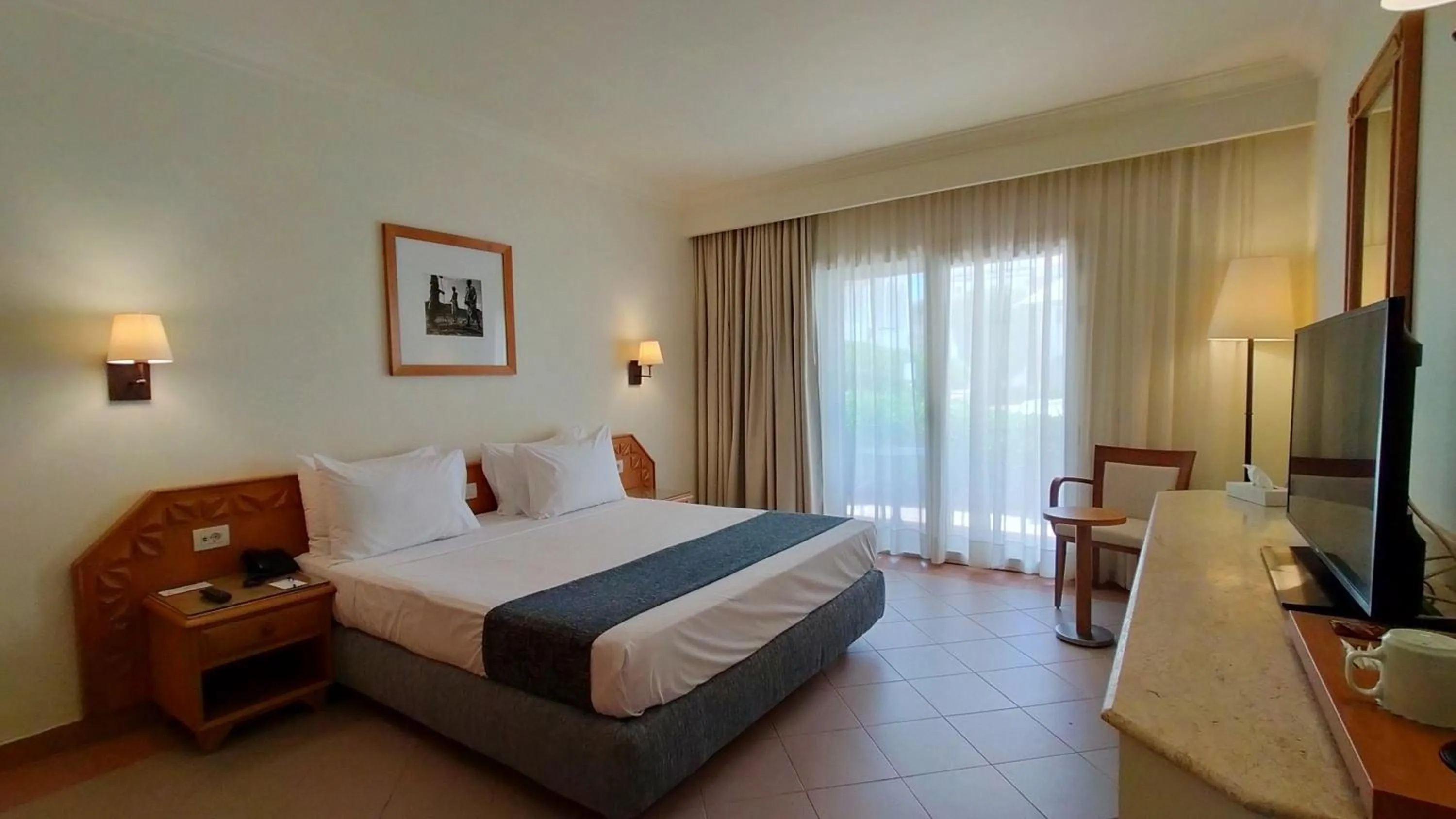 Bed in Camel Dive Club & Hotel - Boutique Hotel