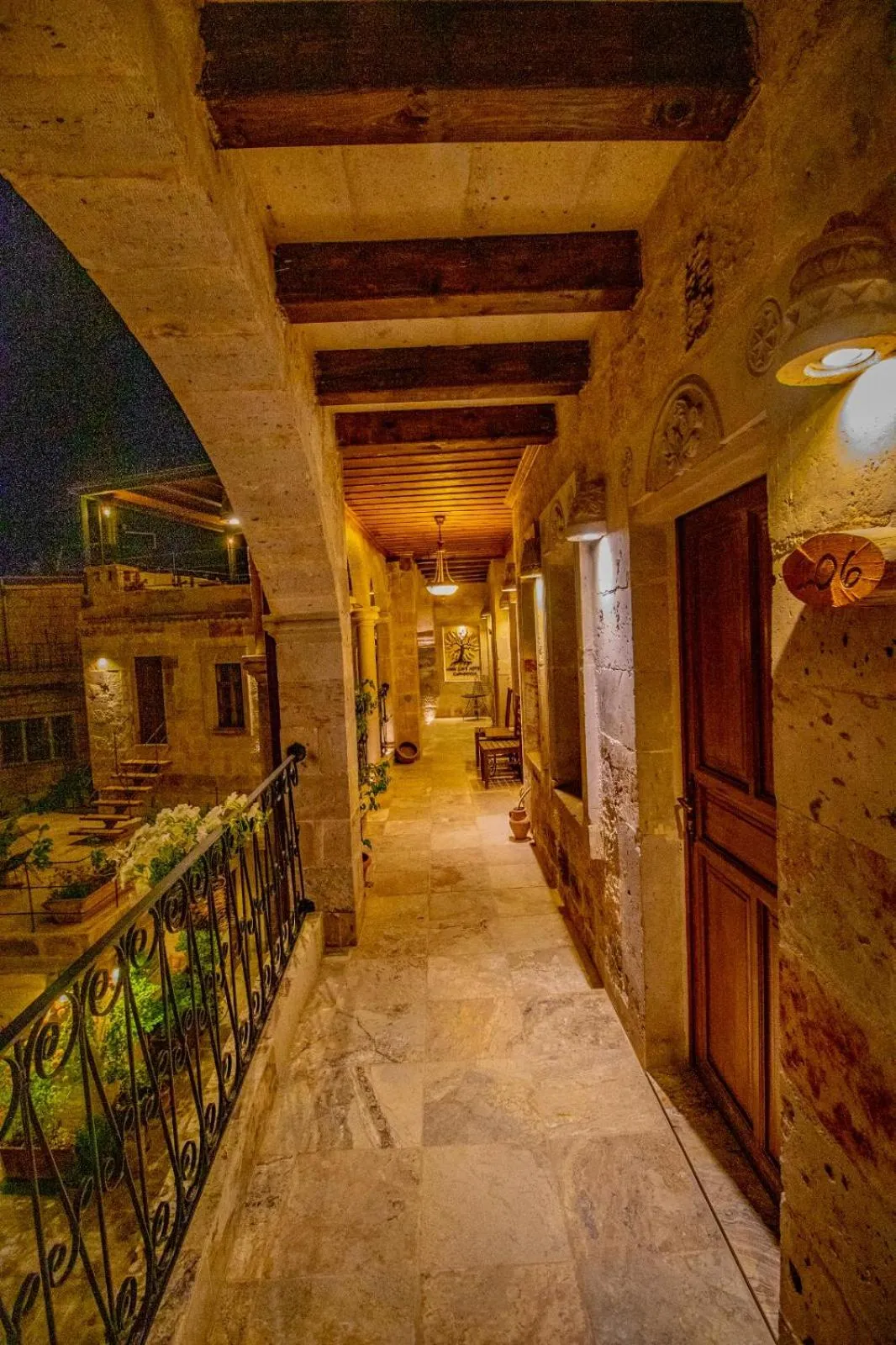 Inner courtyard view in Aren Cave Hotel And Art Gallery