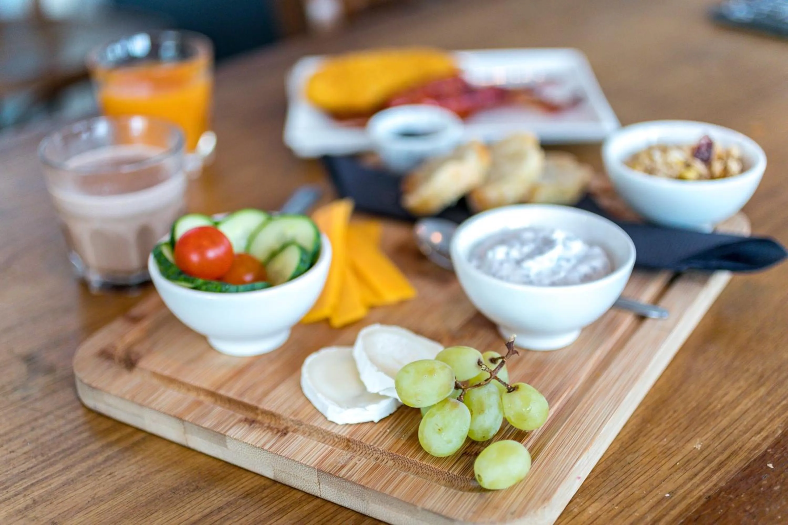 Food and drinks in The People Paris Belleville