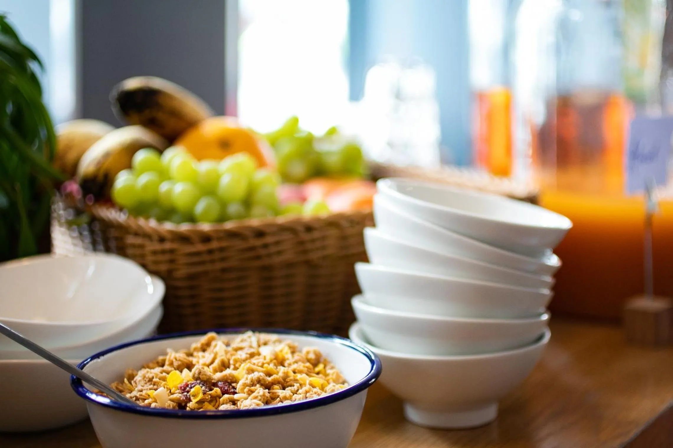 Lounge or bar in The People Paris Belleville