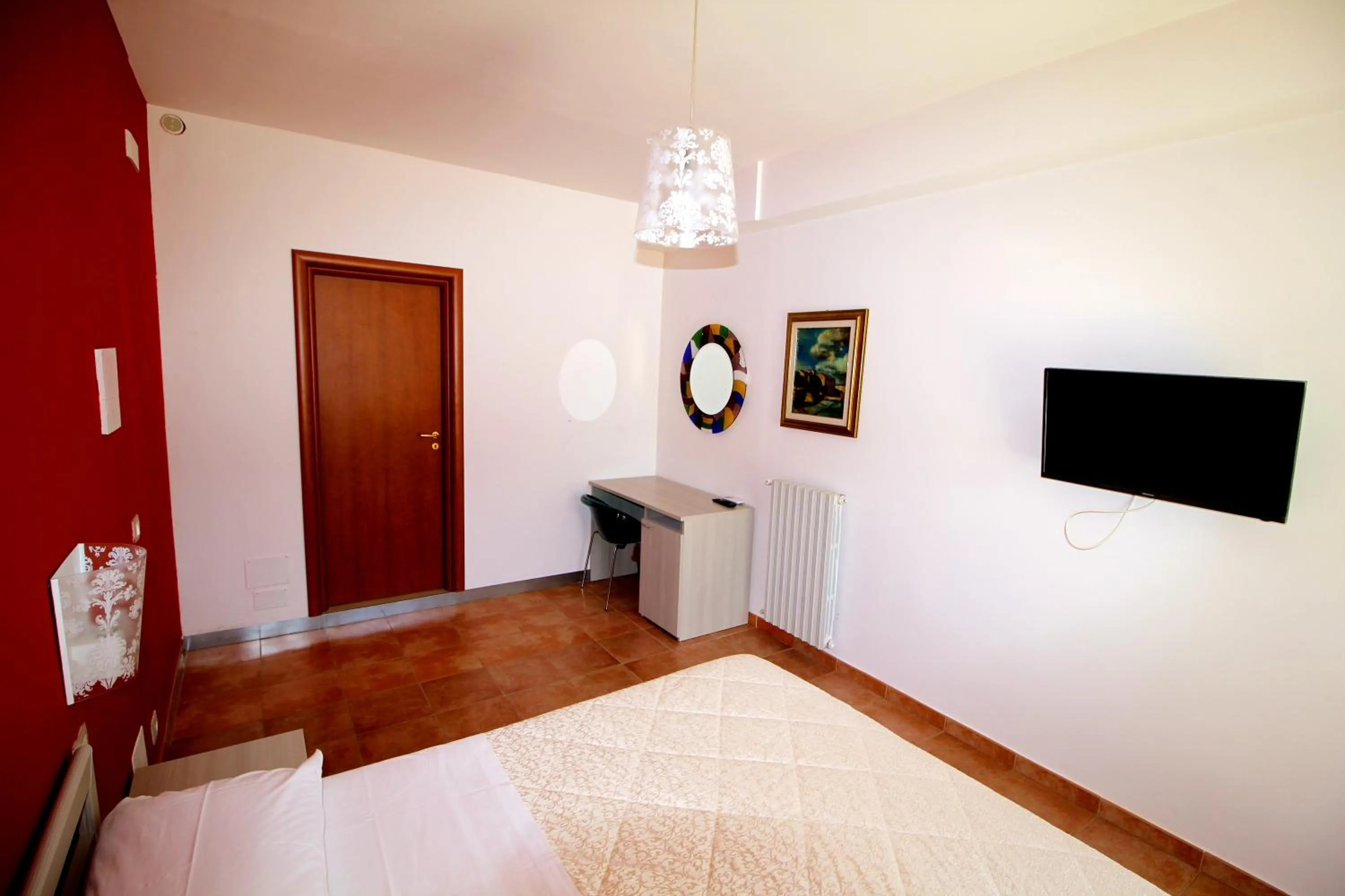 Photo of the whole room, Bed in Modica Garden Resort