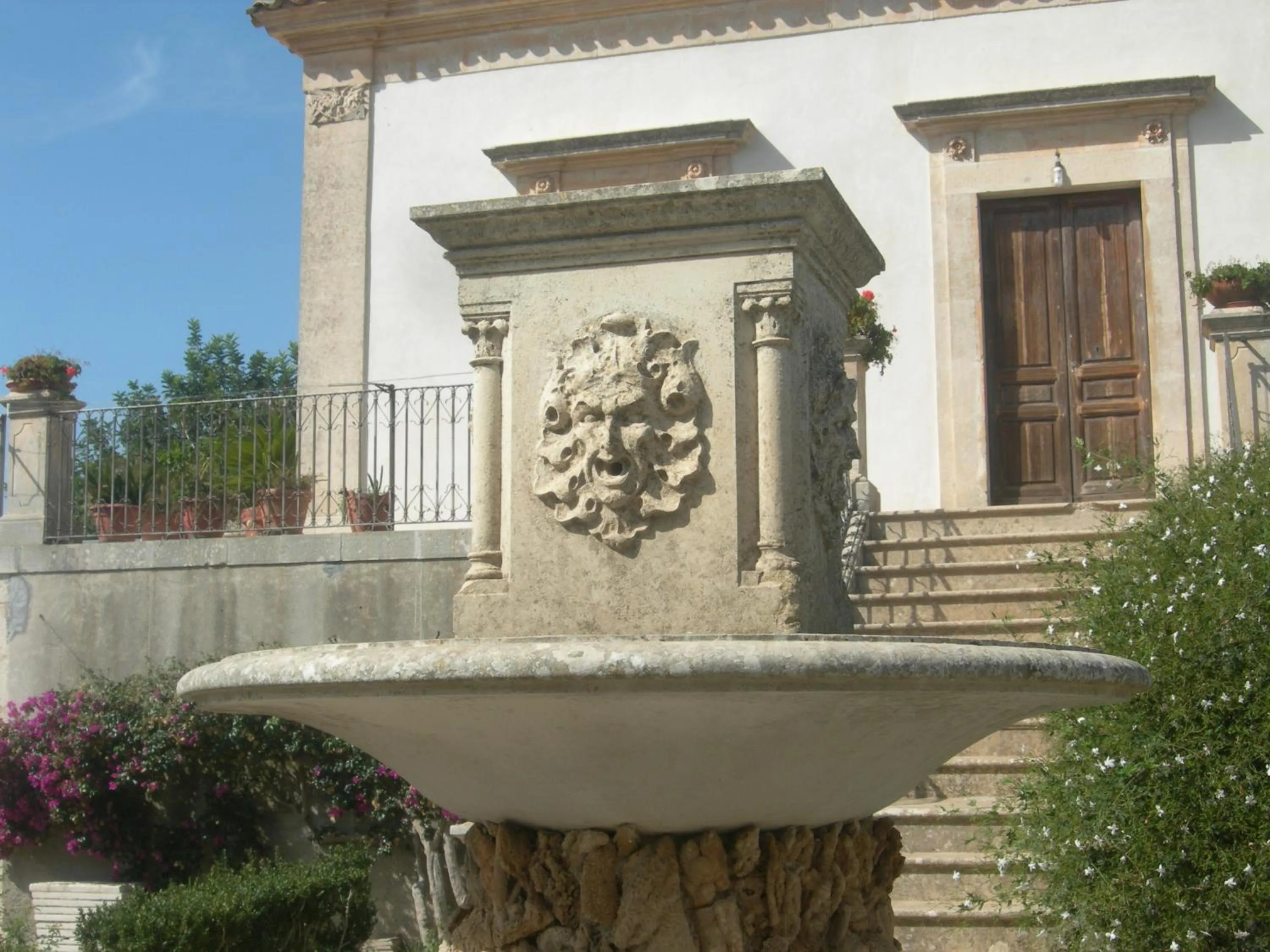 Facade/entrance in Modica Garden Resort
