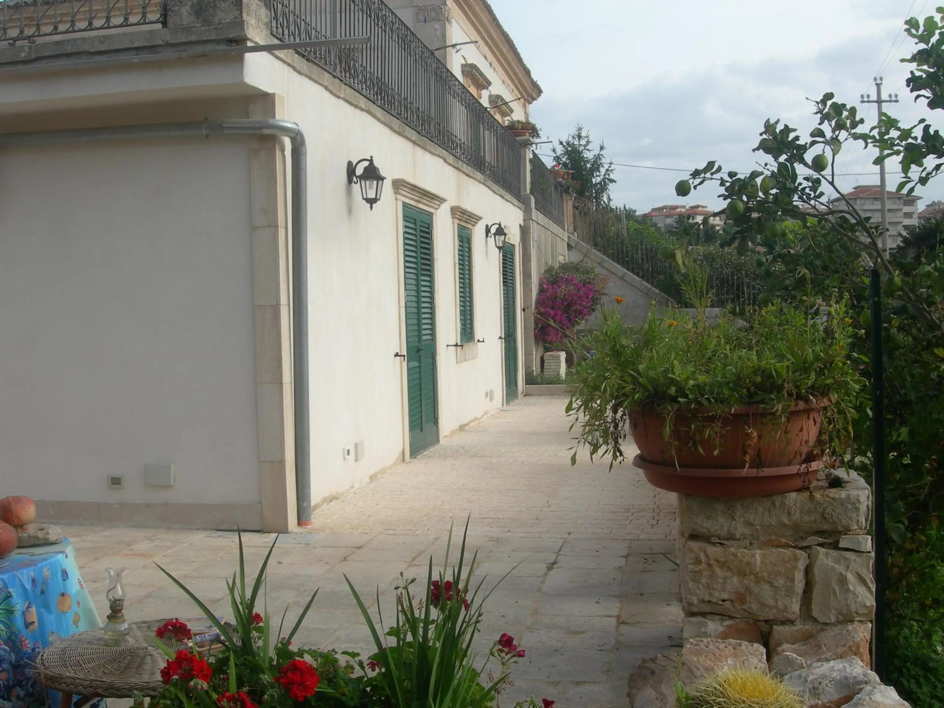 Patio in Modica Garden Resort