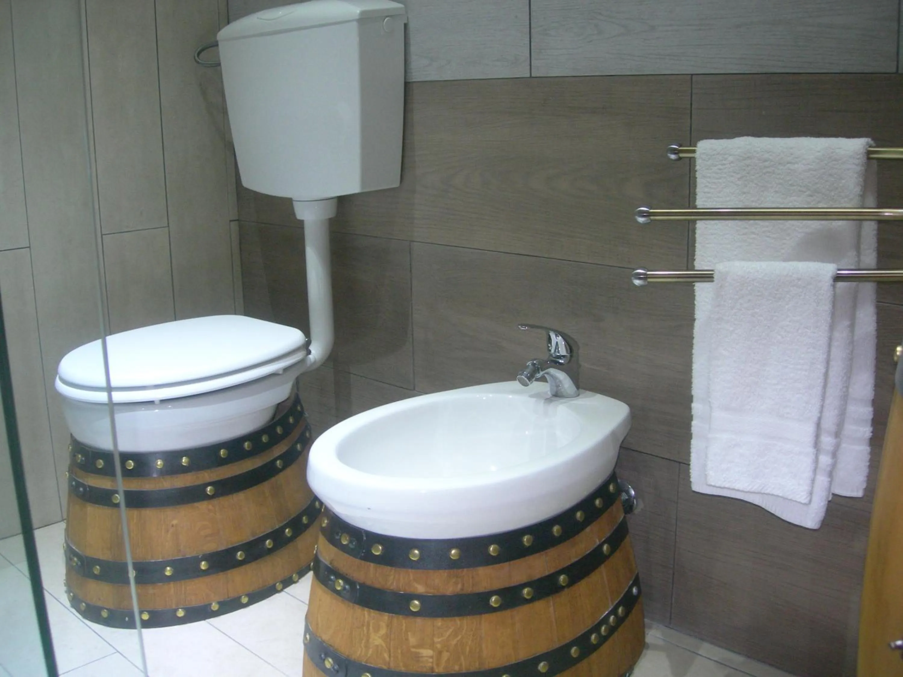 Toilet in Modica Garden Resort