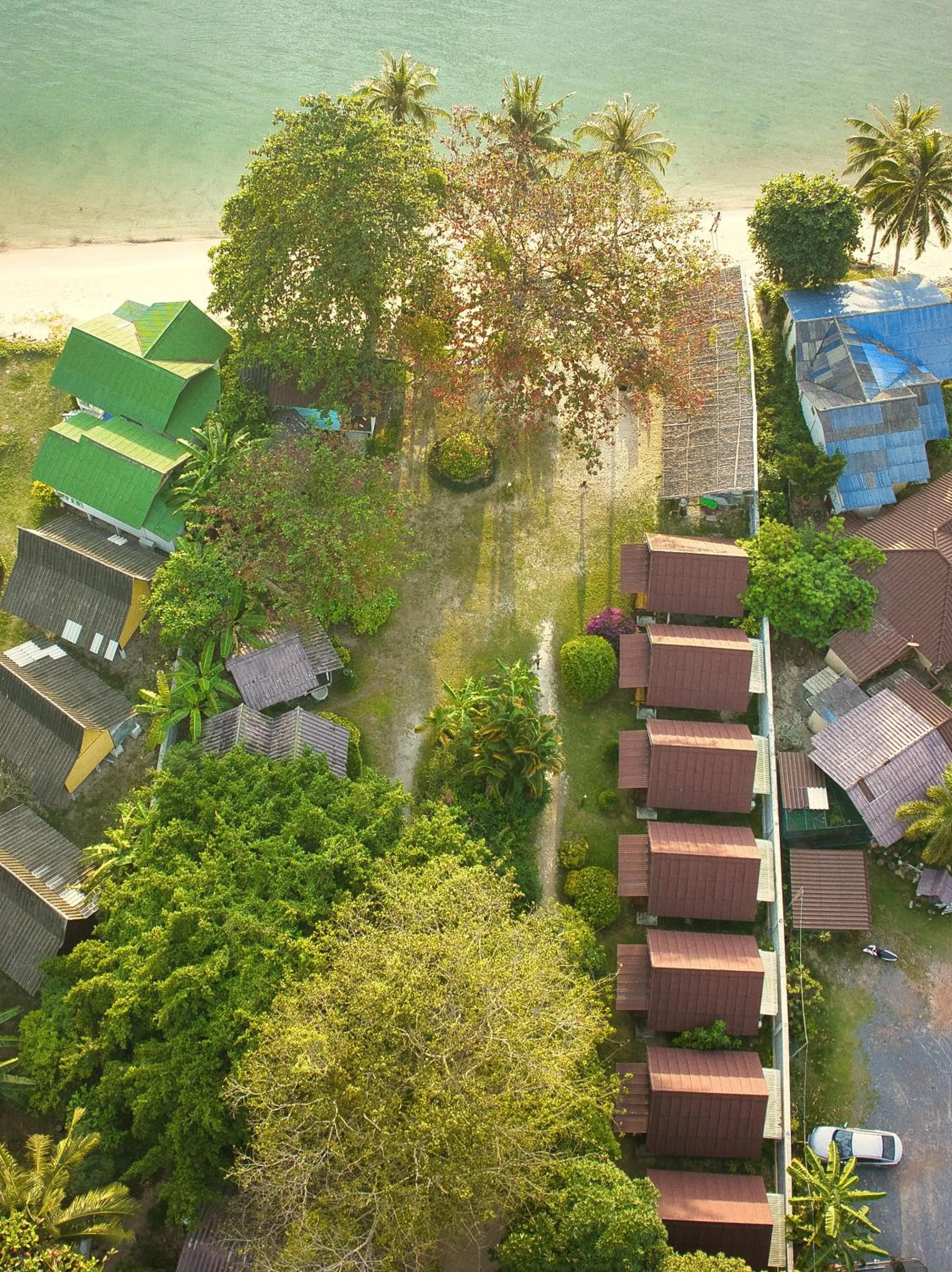 Bird's eye view in Colorful Hut