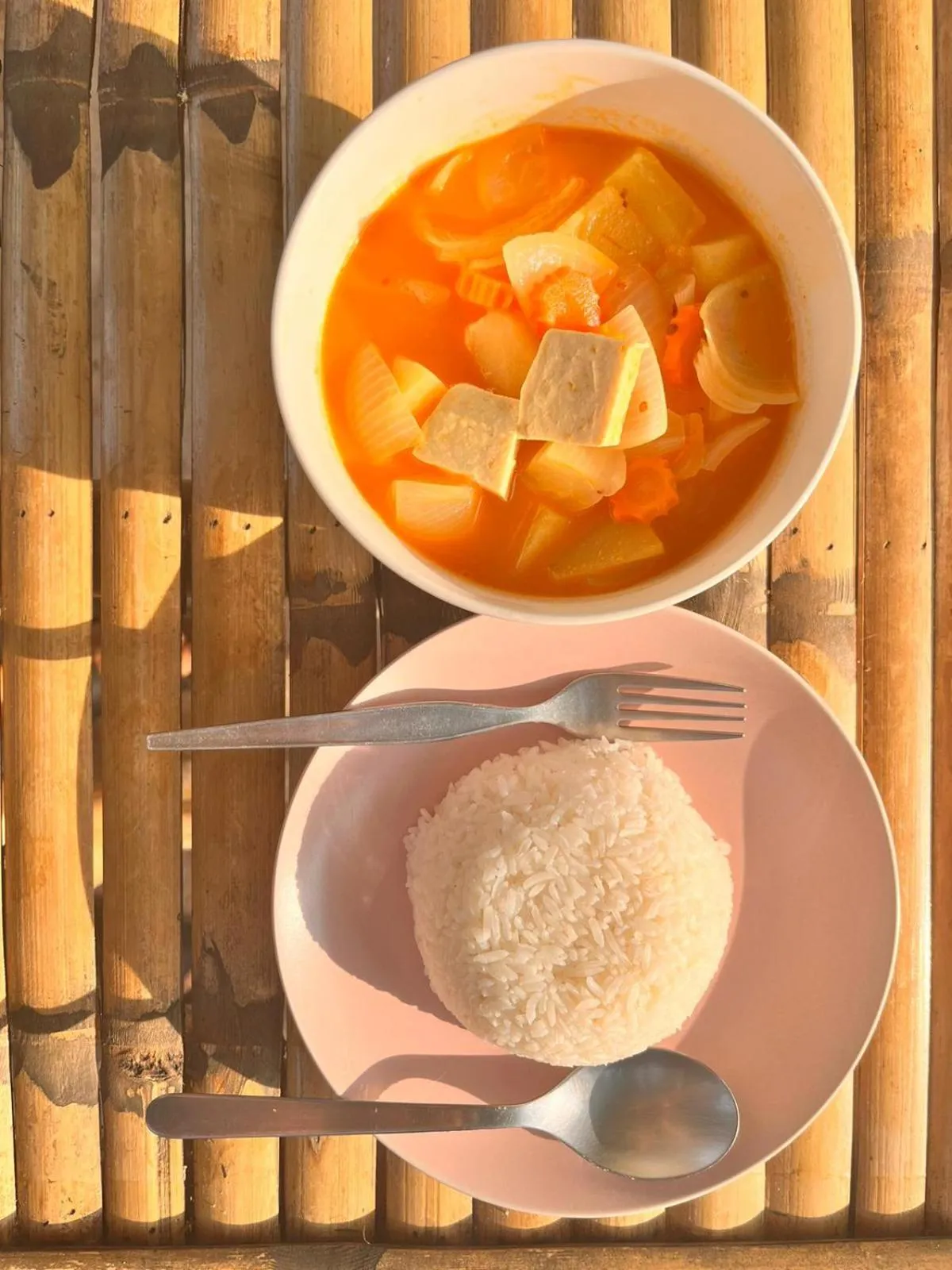 Restaurant/places to eat in Colorful Hut