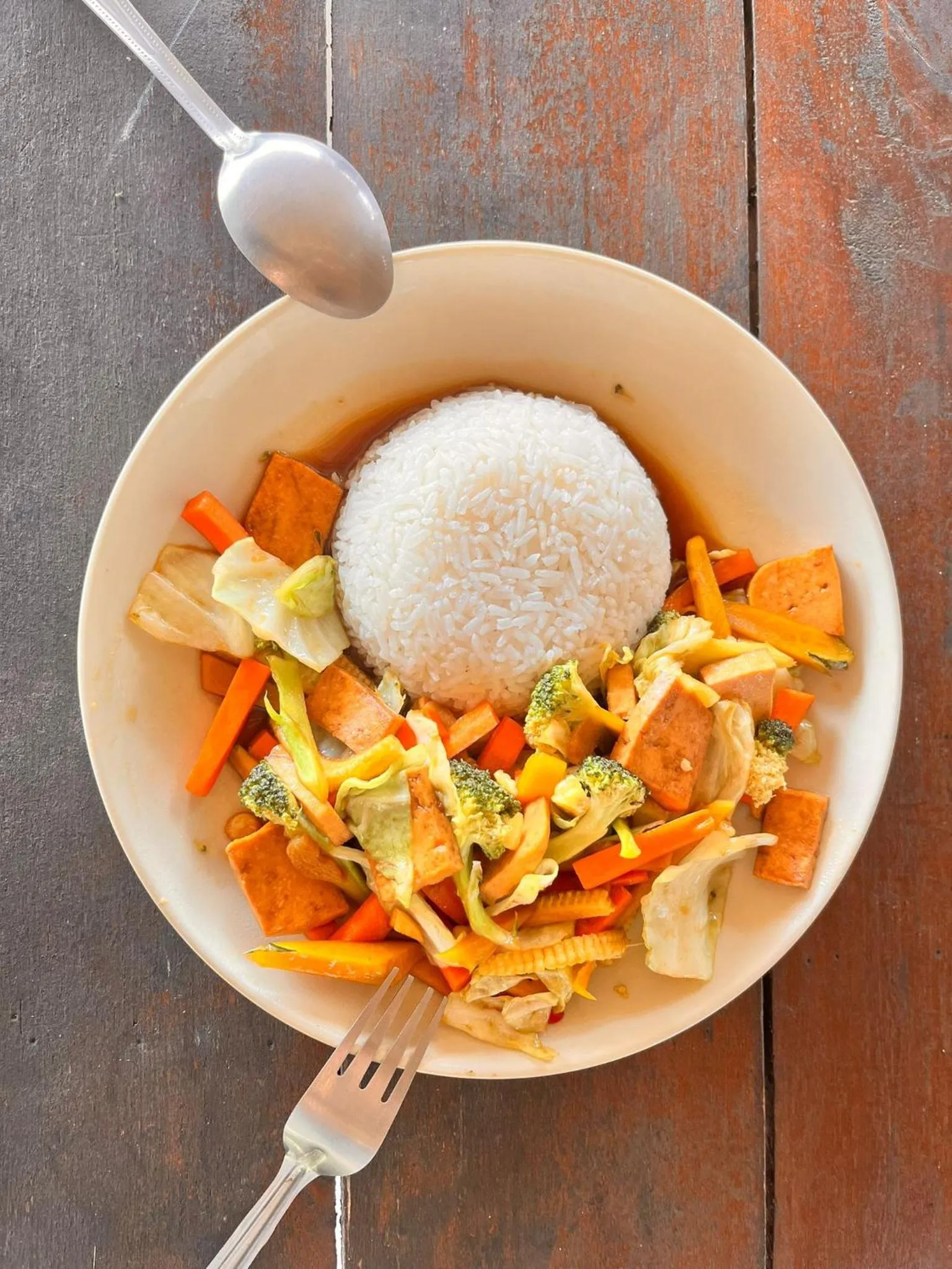 Restaurant/places to eat in Colorful Hut