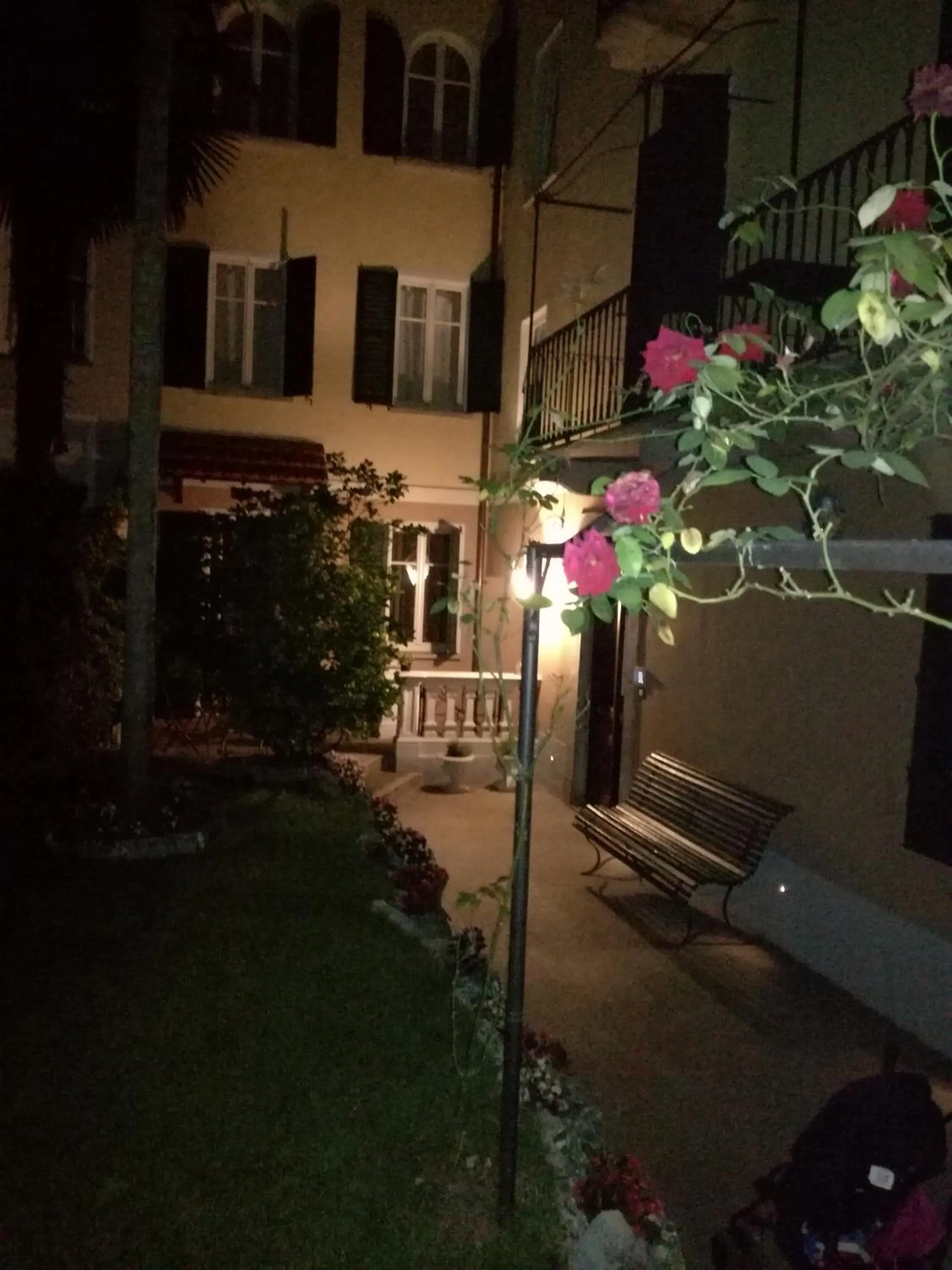 Facade/entrance in Casa Lari Stresa