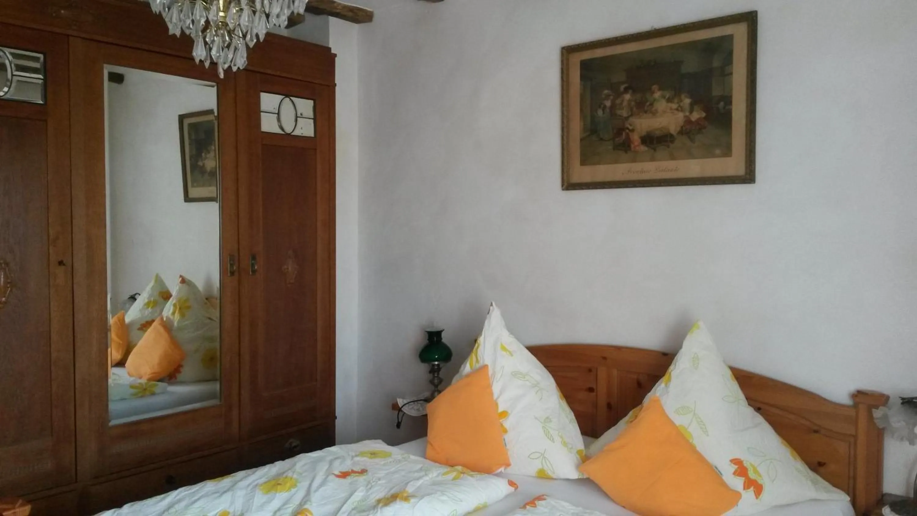 Bedroom, Bed in Historische Wassermühle