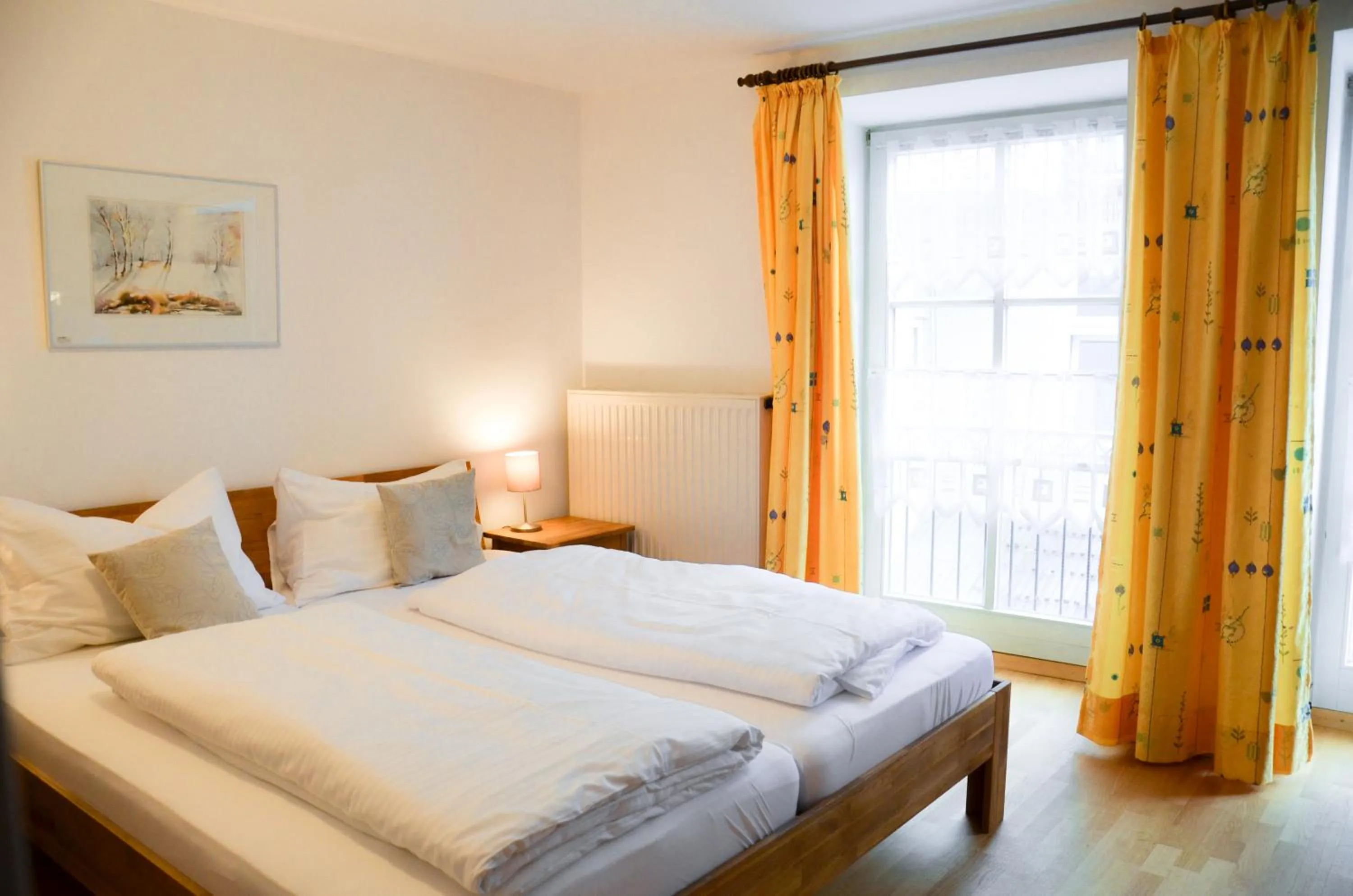 Bed in Hotel Blaue Traube